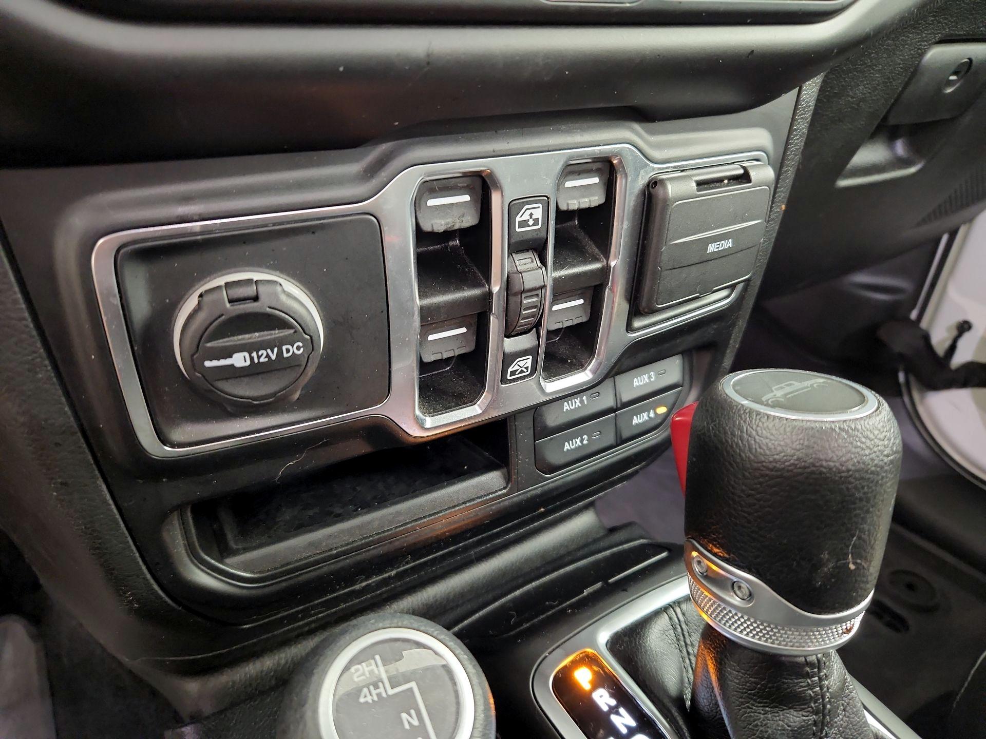 Thumbnail: 2022 Jeep Gladiator - 18