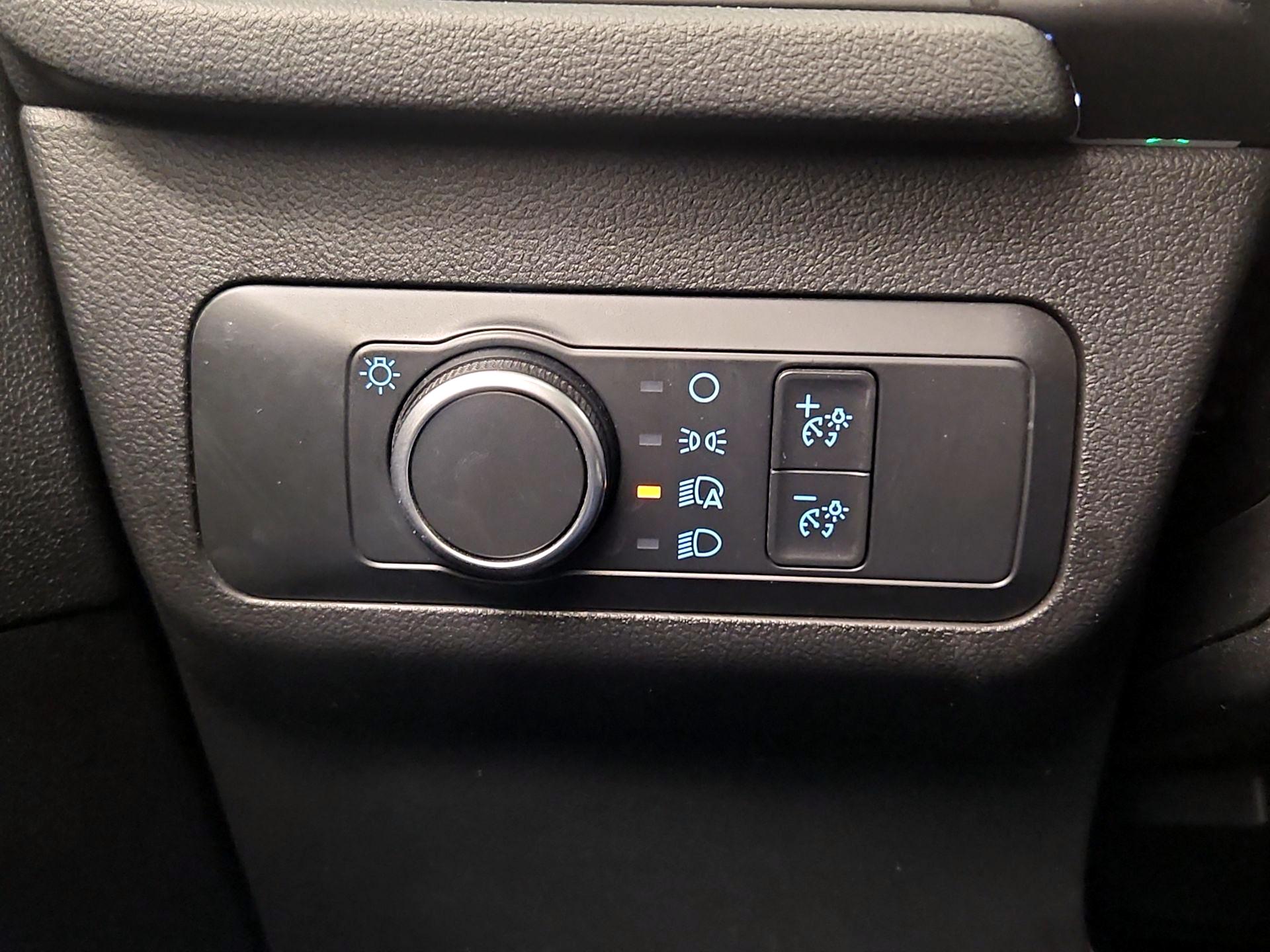 Thumbnail: 2022 Ford Escape - 13