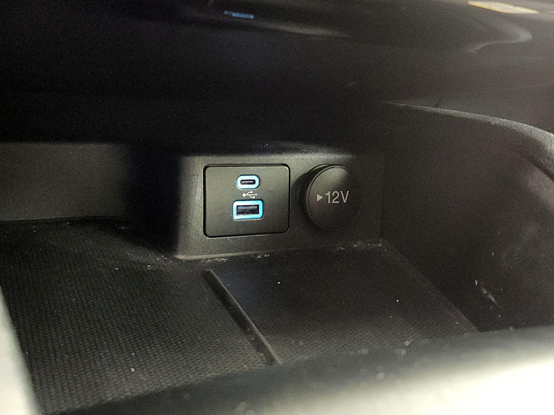 Thumbnail: 2022 Ford Escape - 18