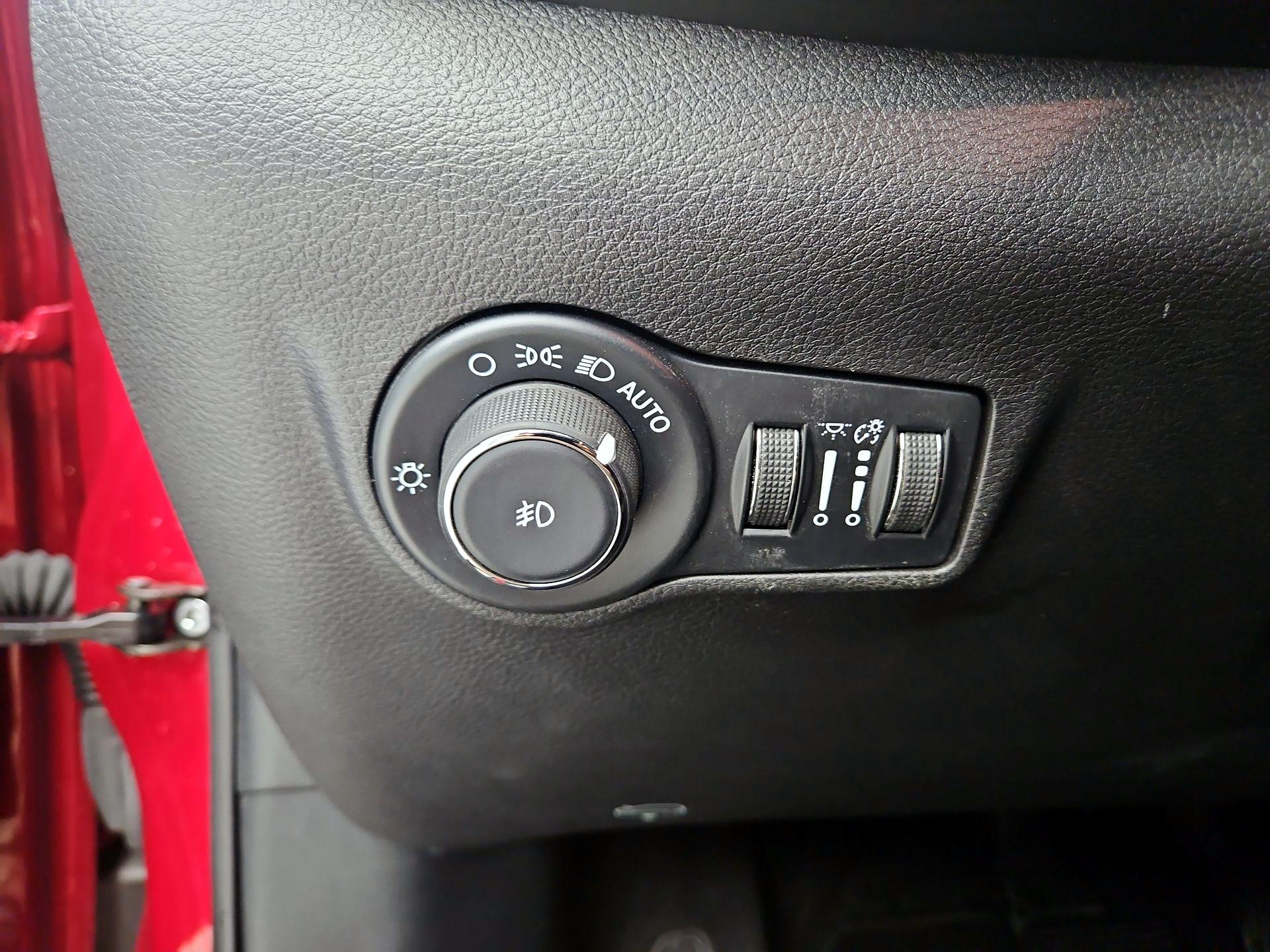 Thumbnail: 2025 Jeep Compass - 13