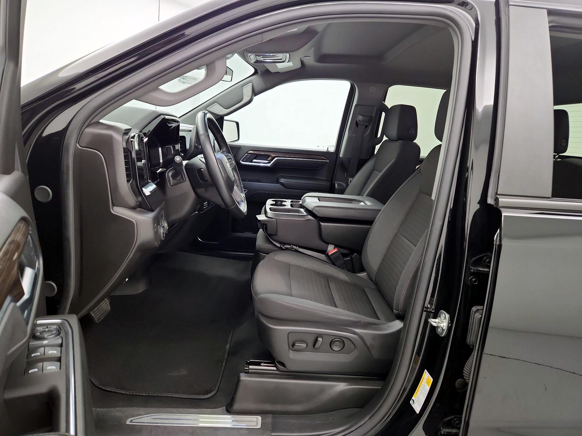 Thumbnail: 2025 Chevrolet Silverado 1500 - 11