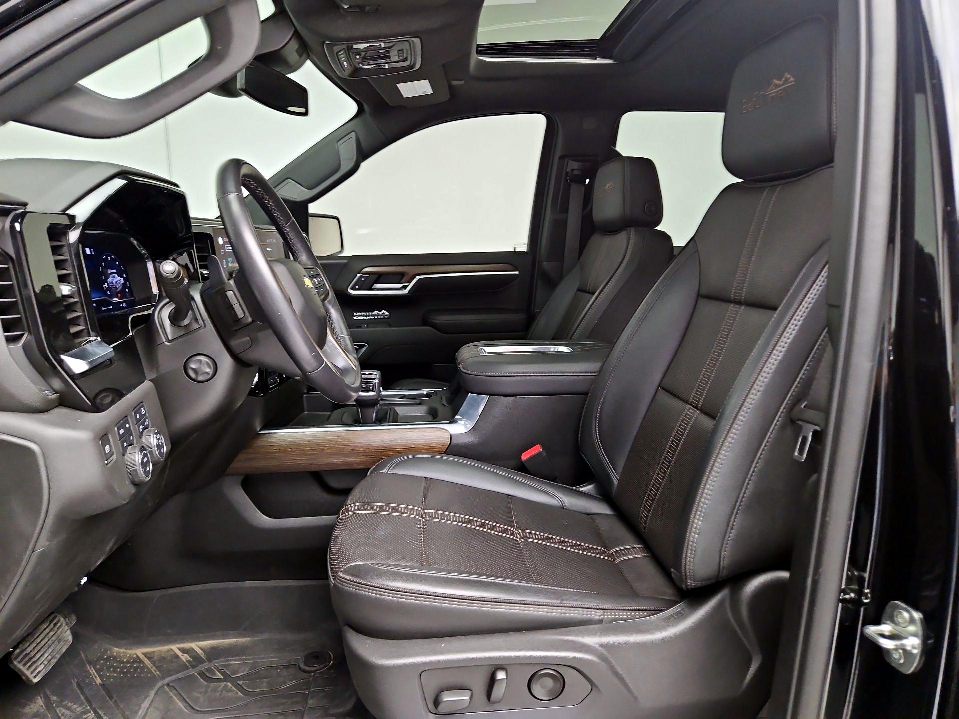 Thumbnail: 2022 Chevrolet Silverado 1500 - 11