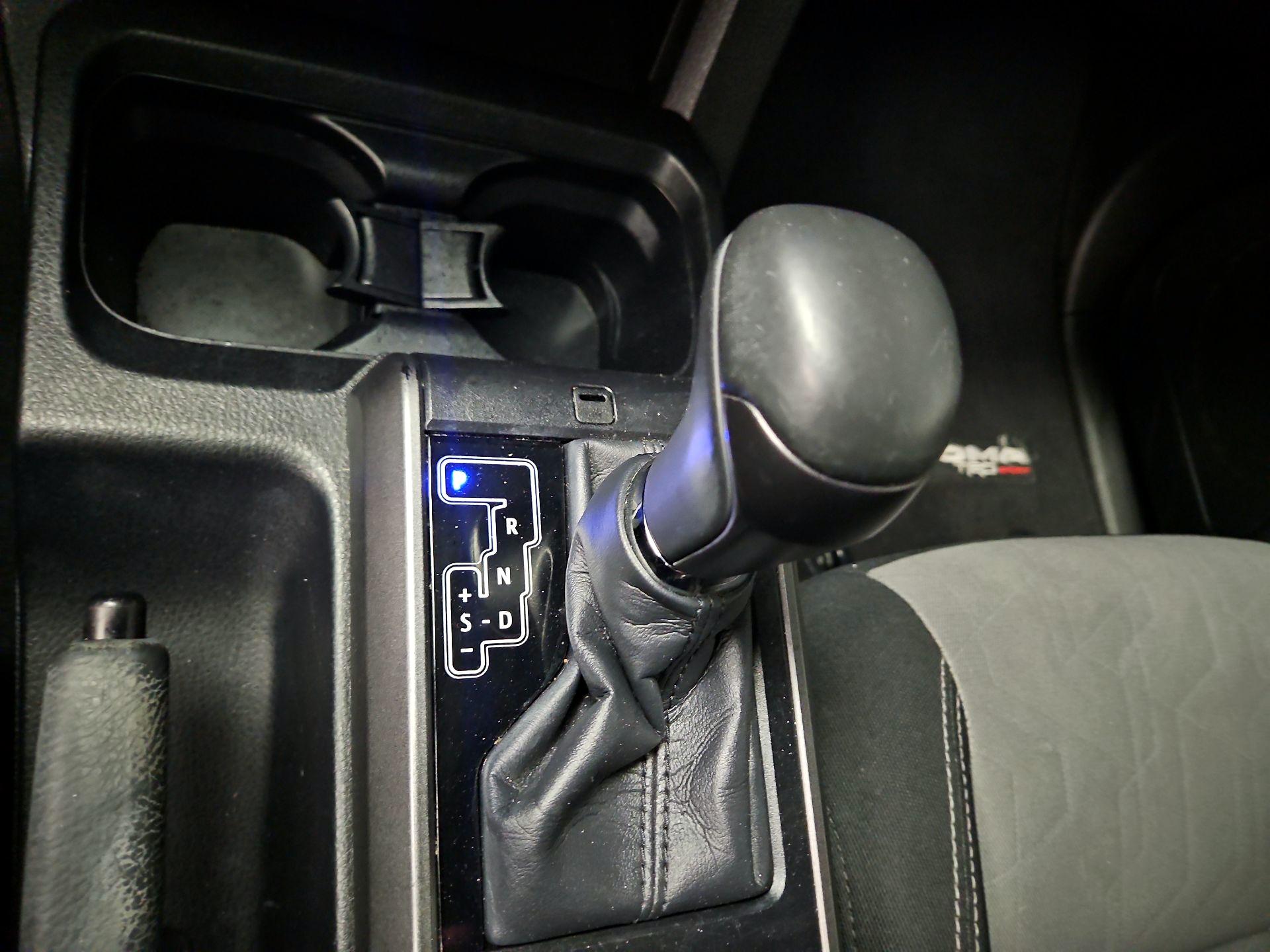 Thumbnail: 2023 Toyota Tacoma - 17