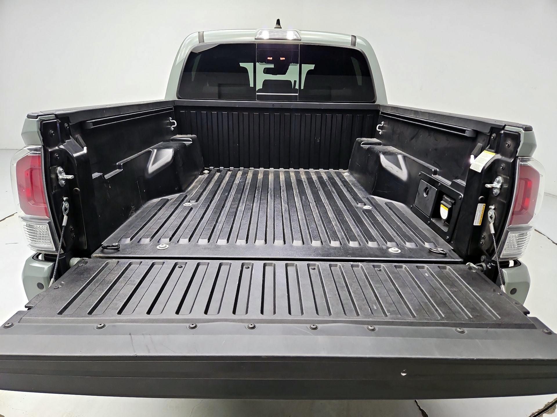 Thumbnail: 2023 Toyota Tacoma - 20