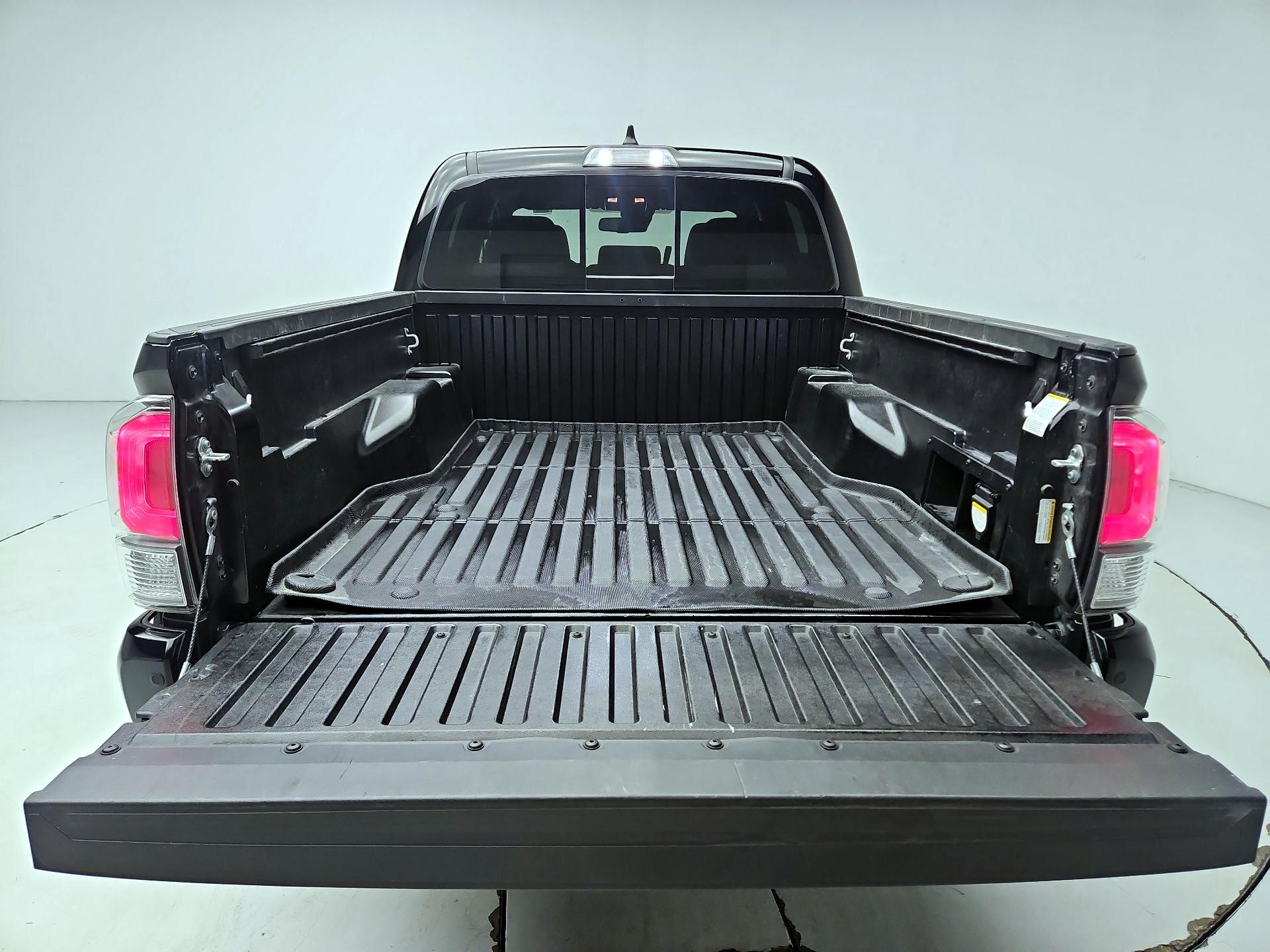 Thumbnail: 2023 Toyota Tacoma - 20