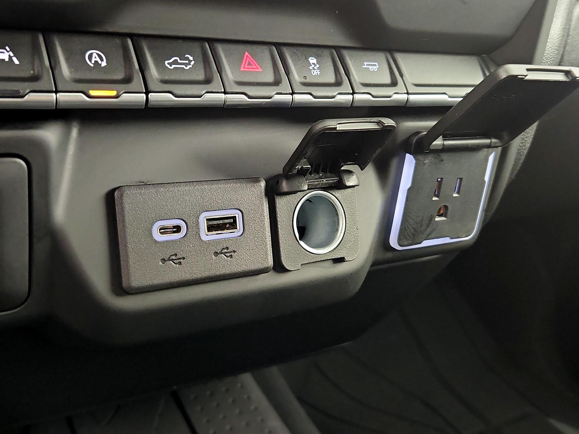 Thumbnail: 2023 Chevrolet Silverado 1500 - 18