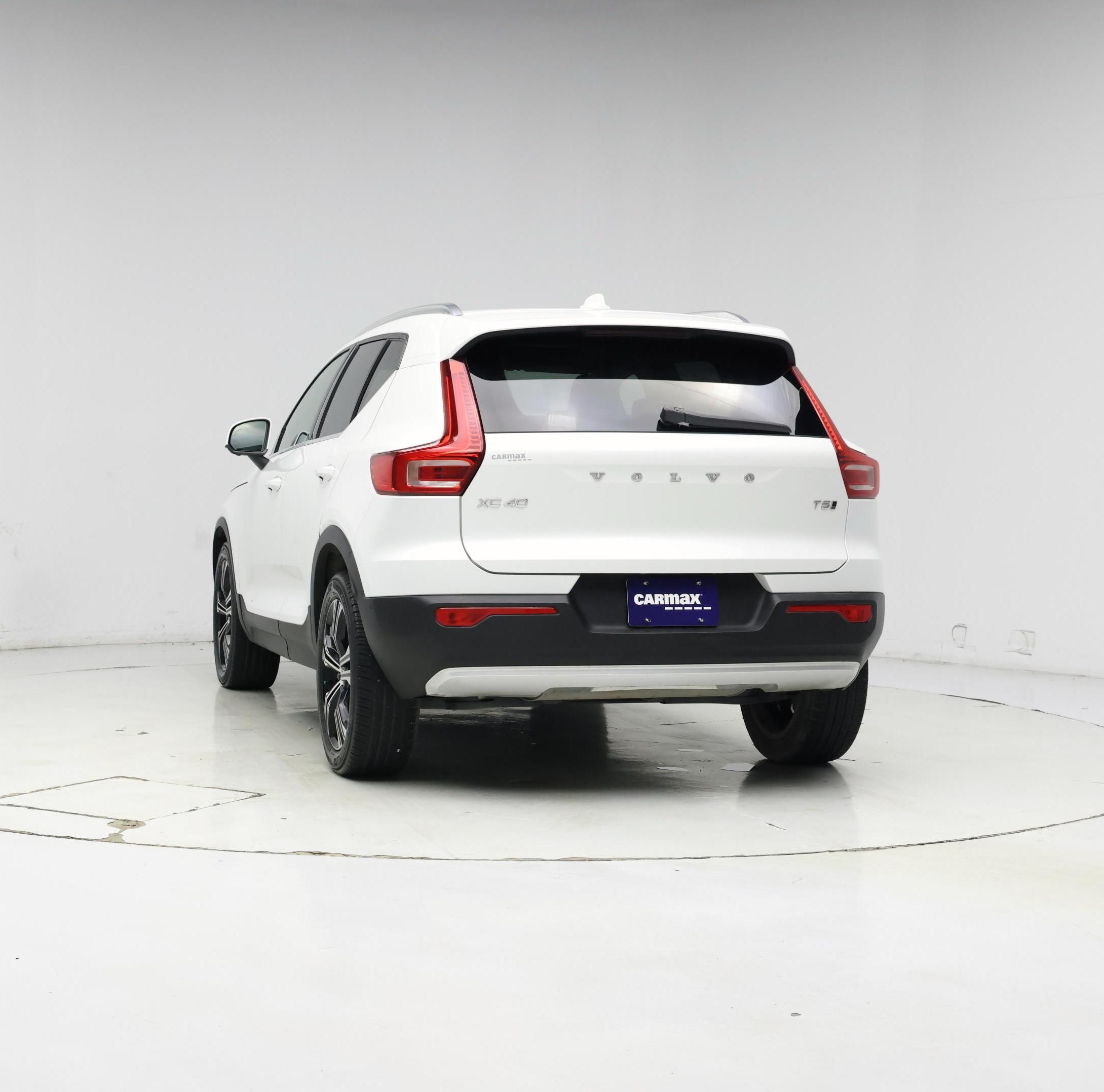 Thumbnail: 2021 Volvo XC40 - 6