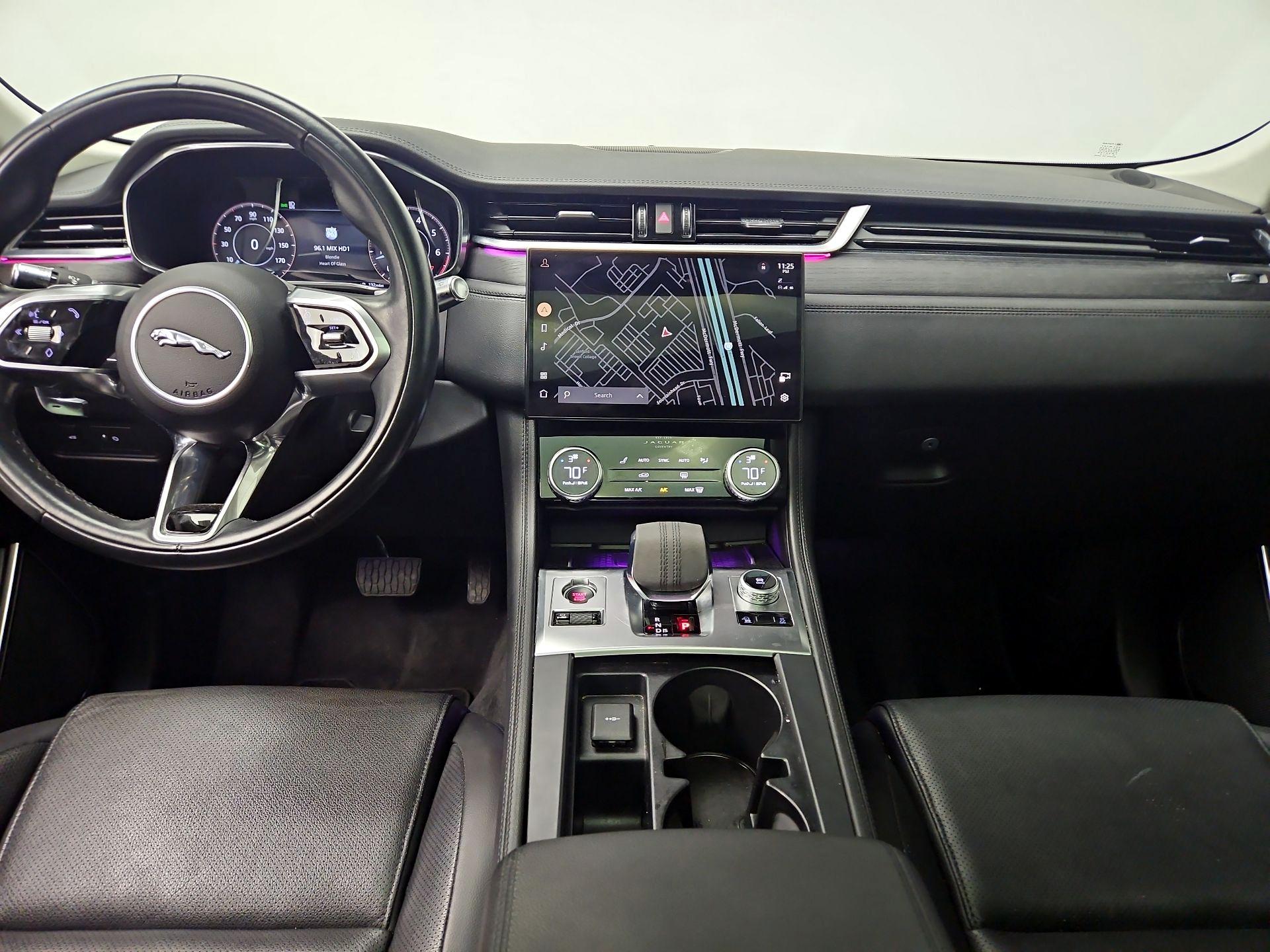 Thumbnail: 2022 Jaguar F-Pace - 9