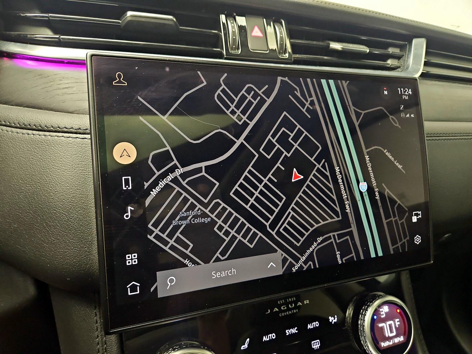 Thumbnail: 2022 Jaguar F-Pace - 14