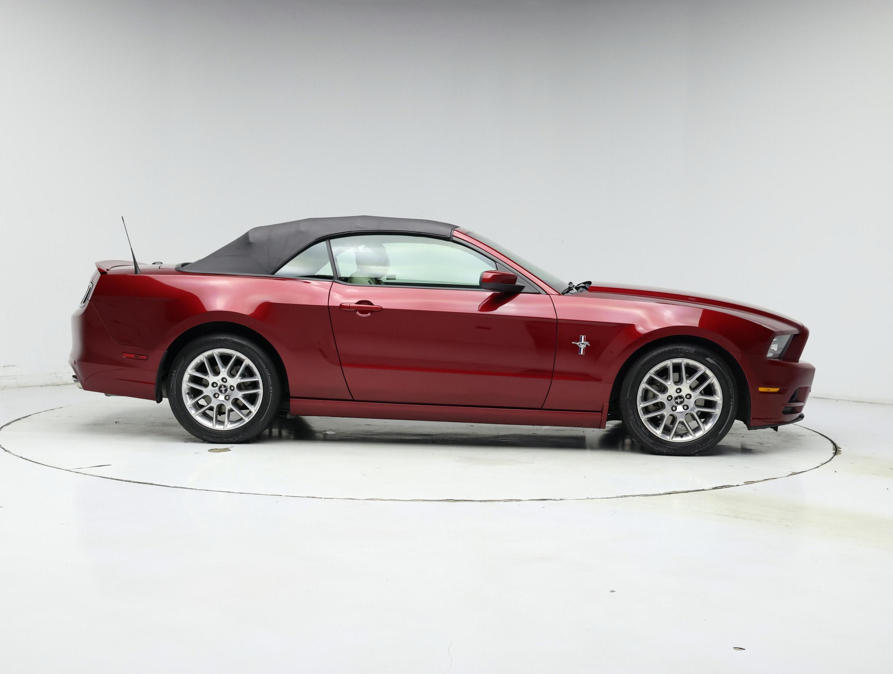 Thumbnail: 2014 Ford Mustang - 7