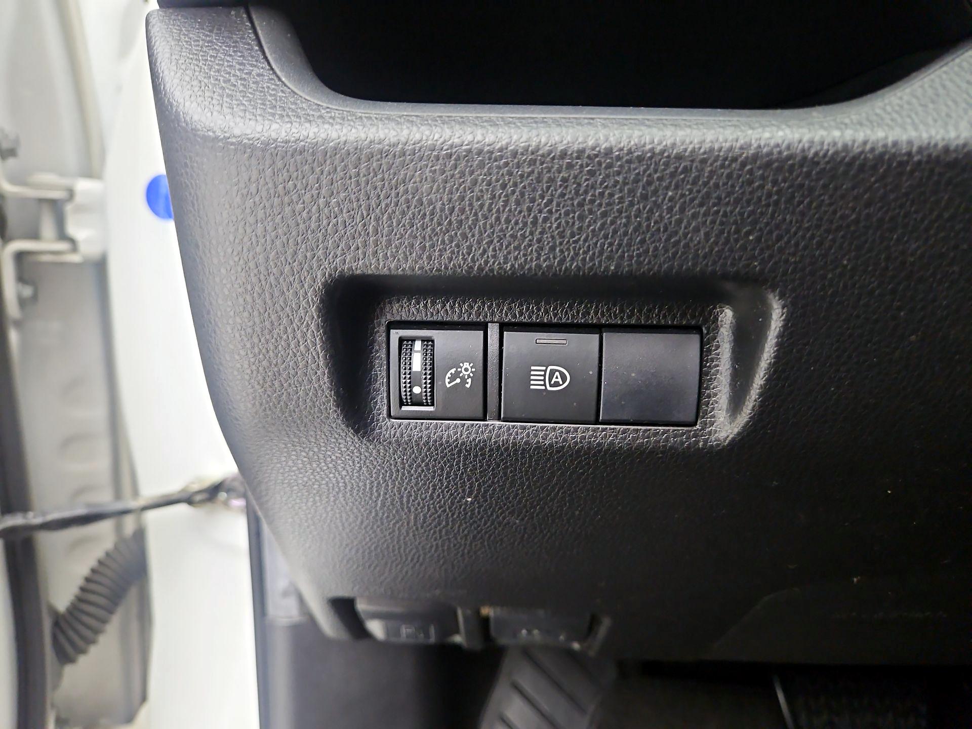 Thumbnail: 2021 Toyota RAV4 - 13