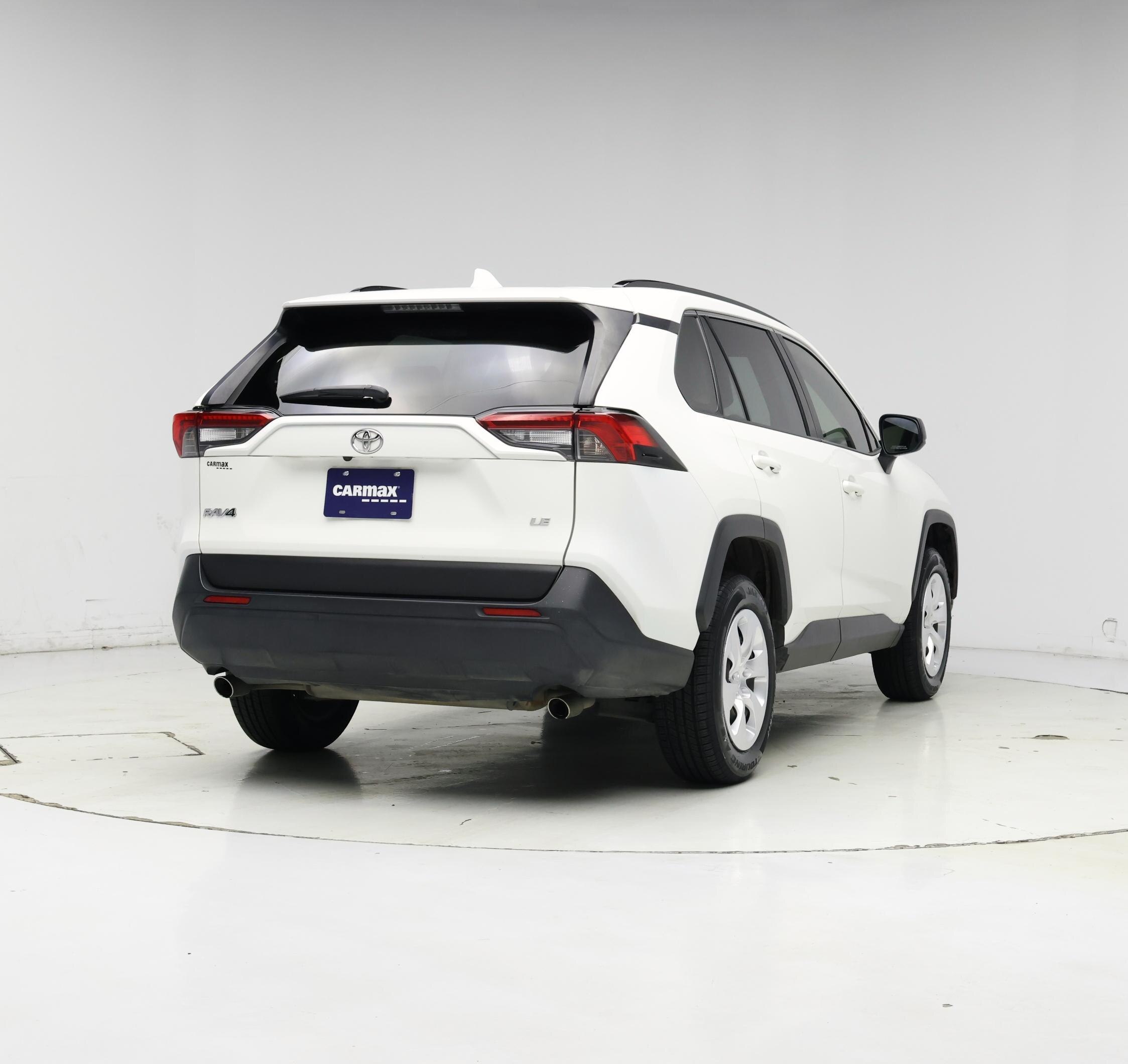 Thumbnail: 2021 Toyota RAV4 - 8