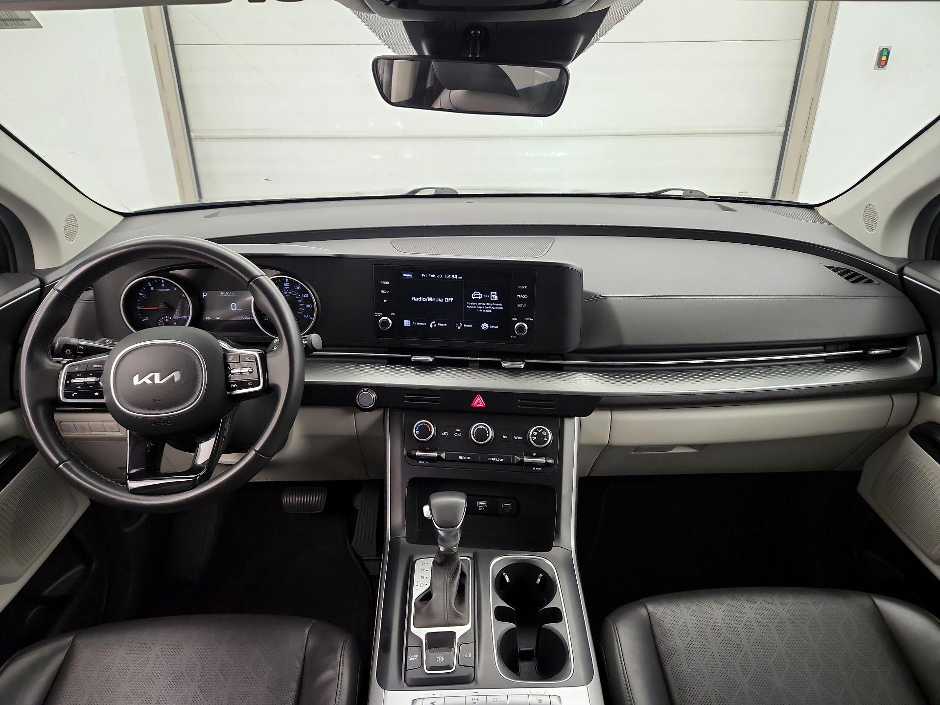 Thumbnail: 2024 Kia Carnival - 9