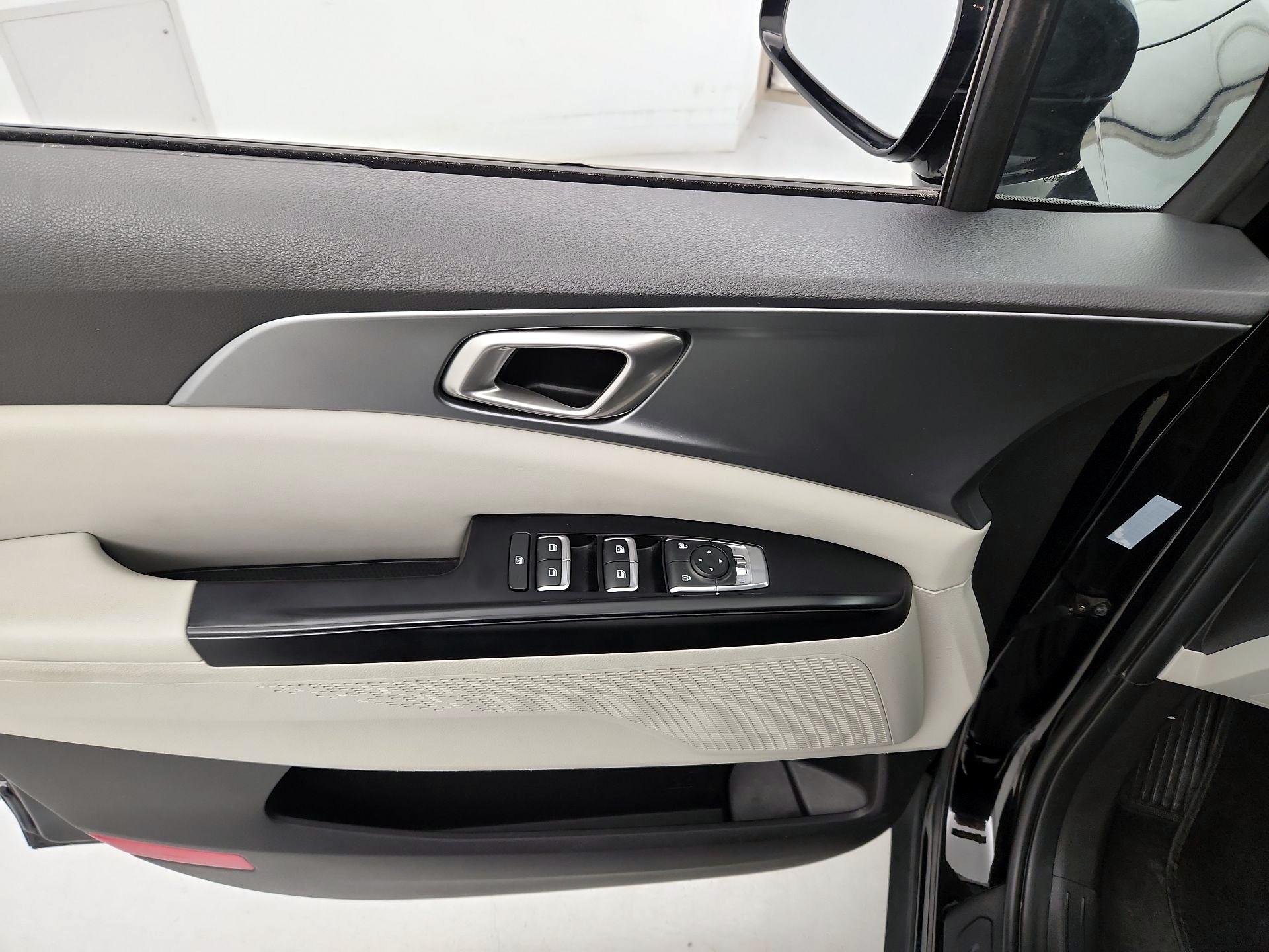 Thumbnail: 2024 Kia Carnival - 12