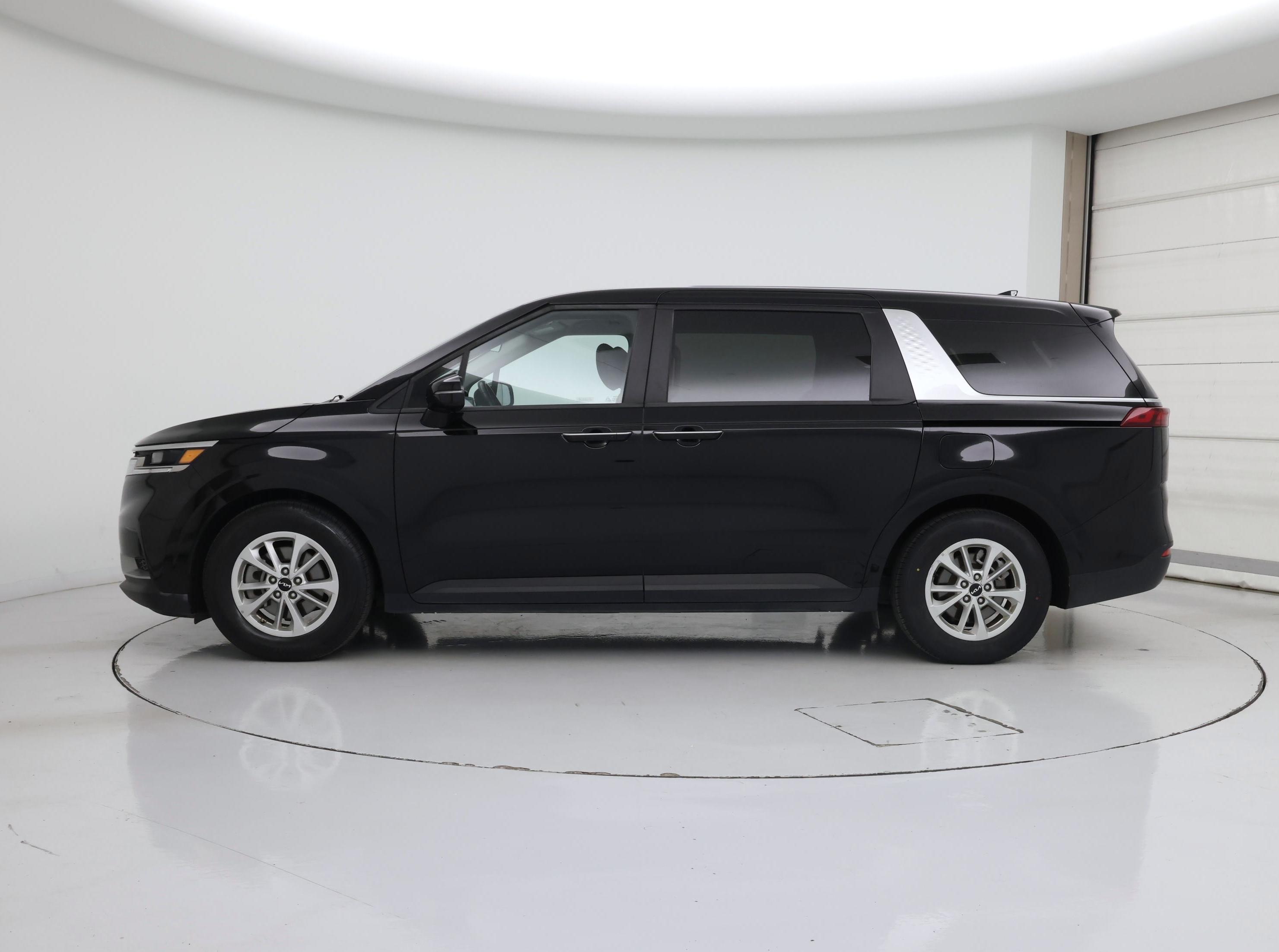 Thumbnail: 2024 Kia Carnival - 3