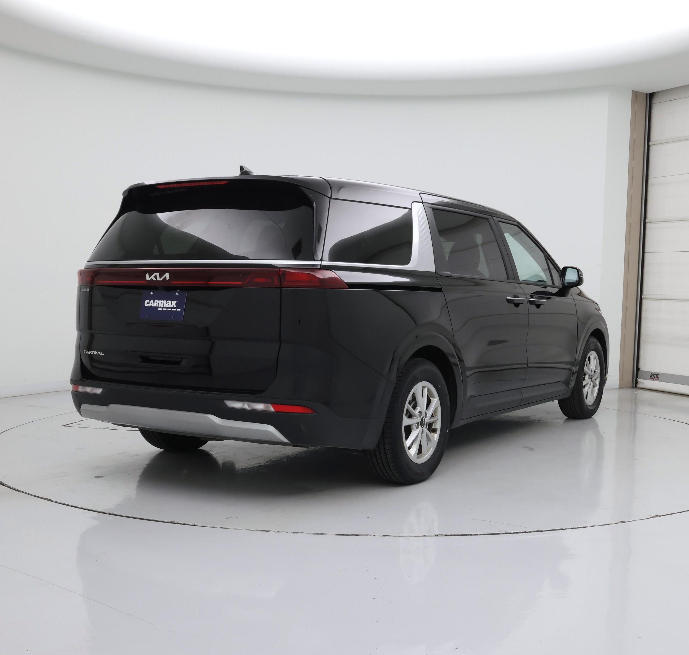 Thumbnail: 2024 Kia Carnival - 8