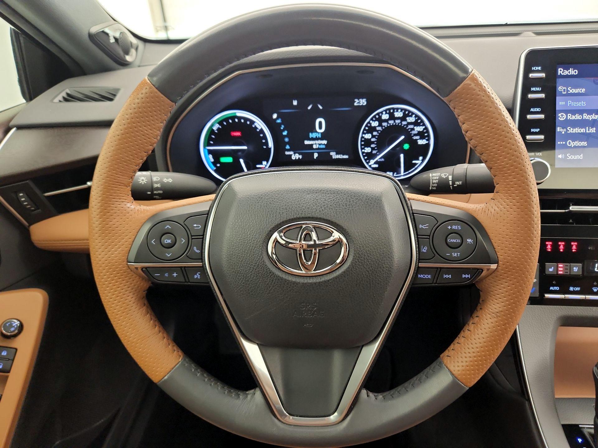 Thumbnail: 2022 Toyota Avalon - 10