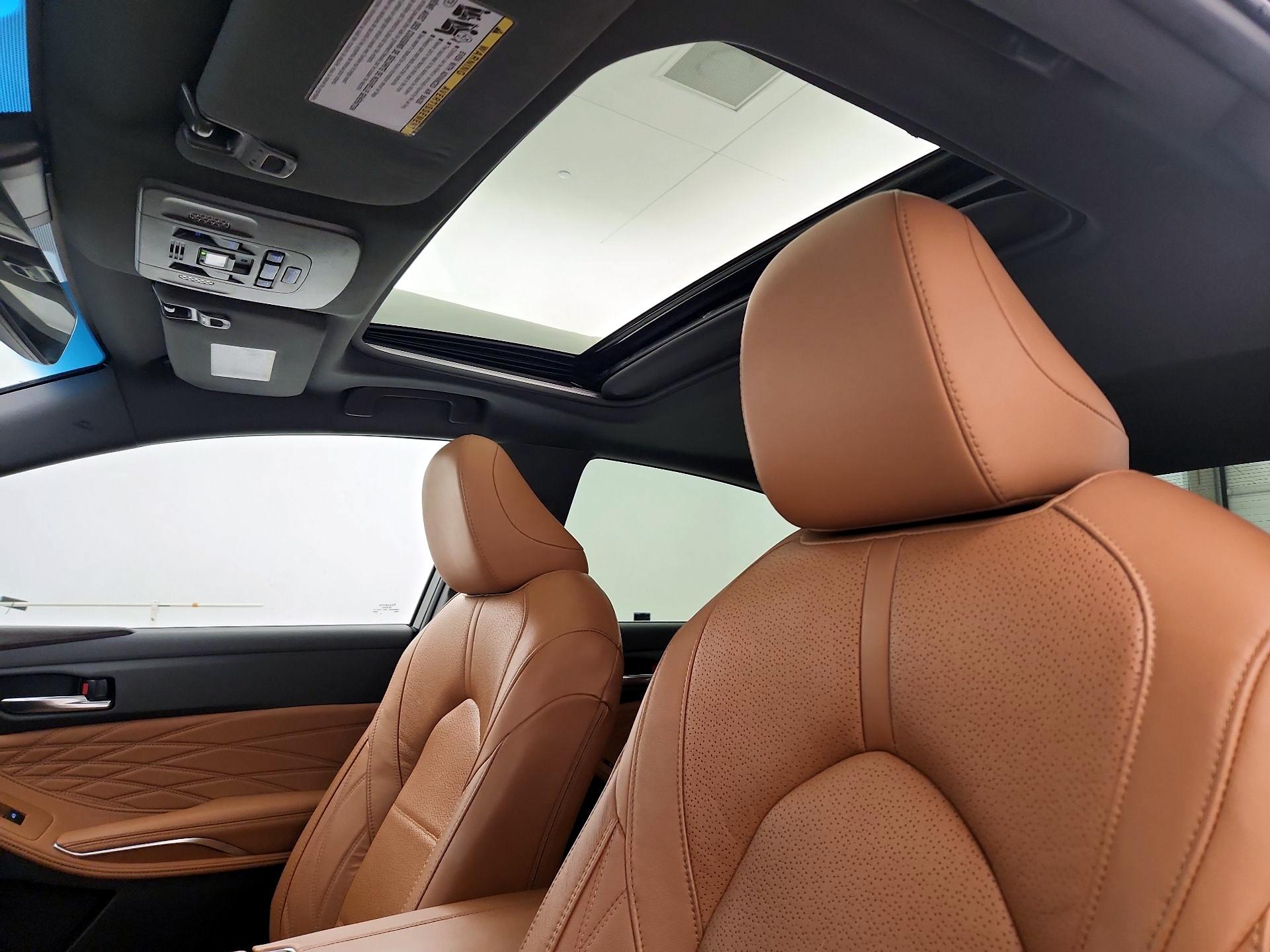 Thumbnail: 2022 Toyota Avalon - 20