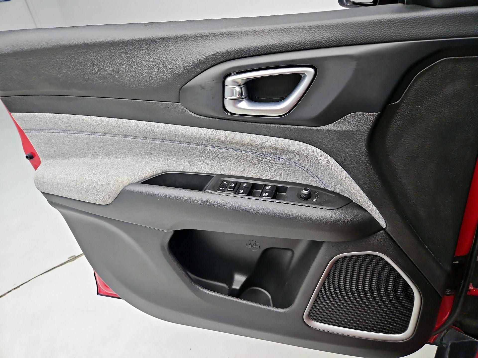 Thumbnail: 2023 Jeep Compass - 12