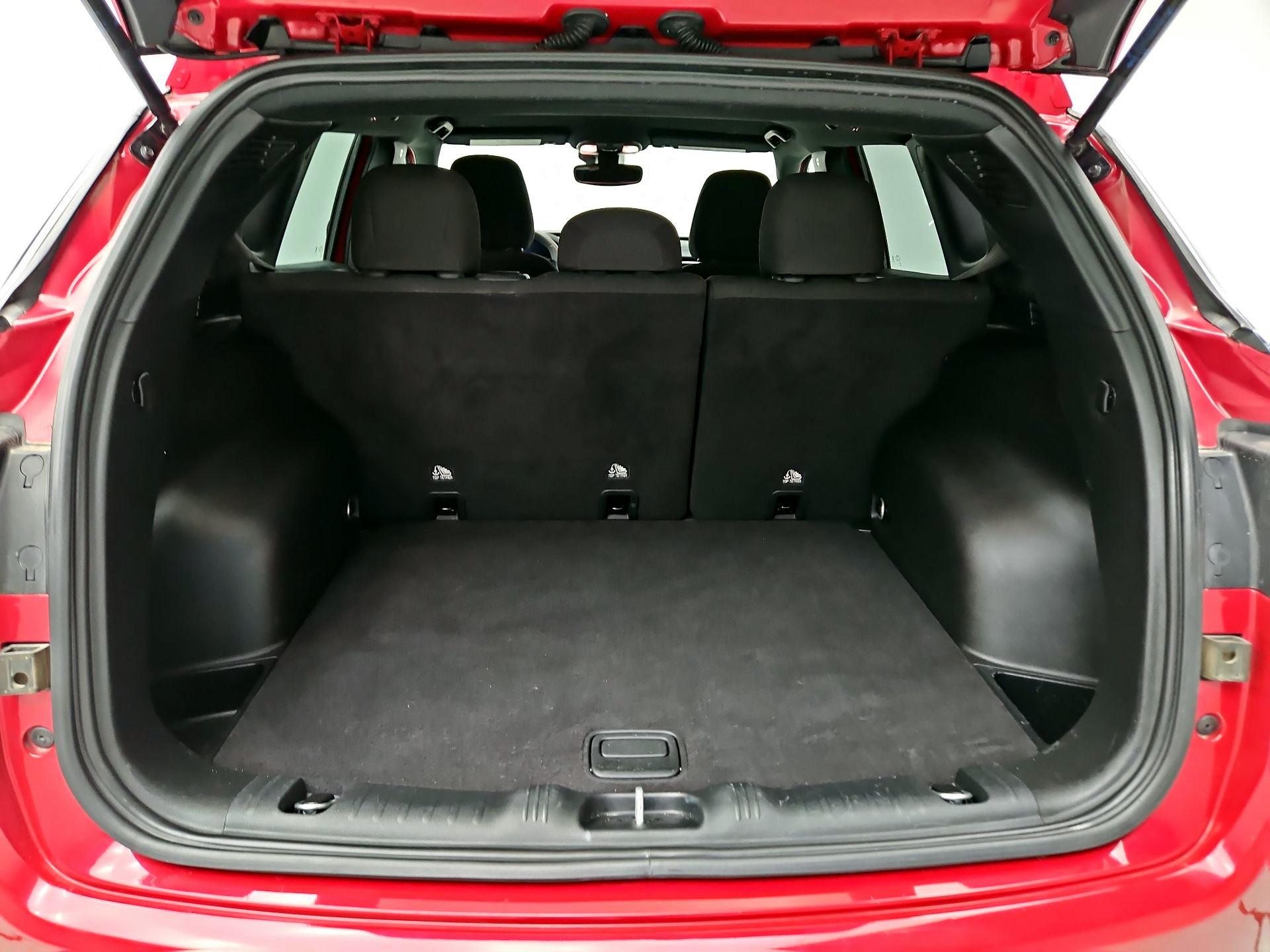 Thumbnail: 2023 Jeep Compass - 20