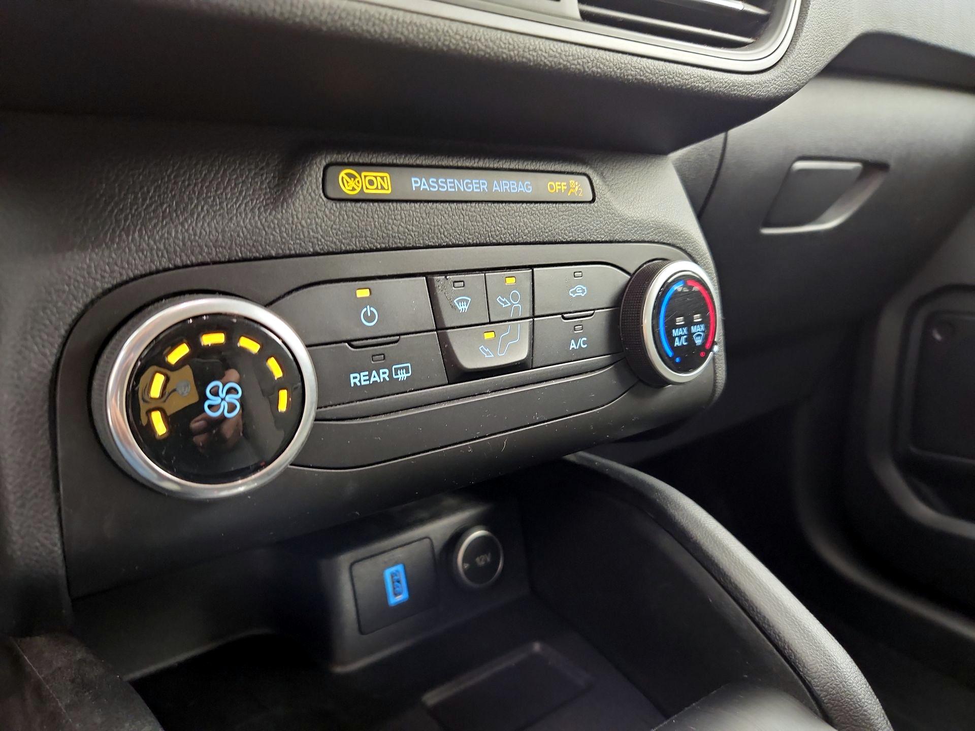 Thumbnail: 2020 Ford Escape - 16