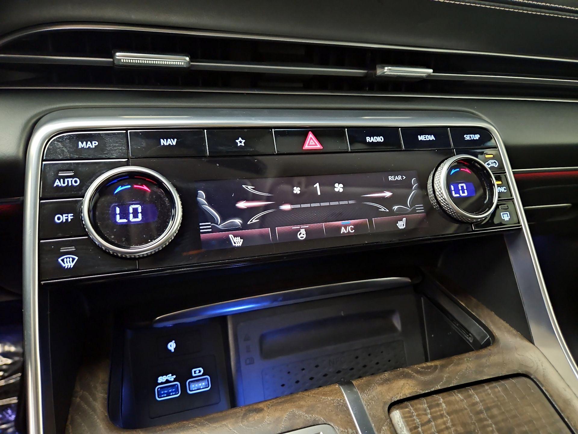 Thumbnail: 2024 Genesis GV80 - 17