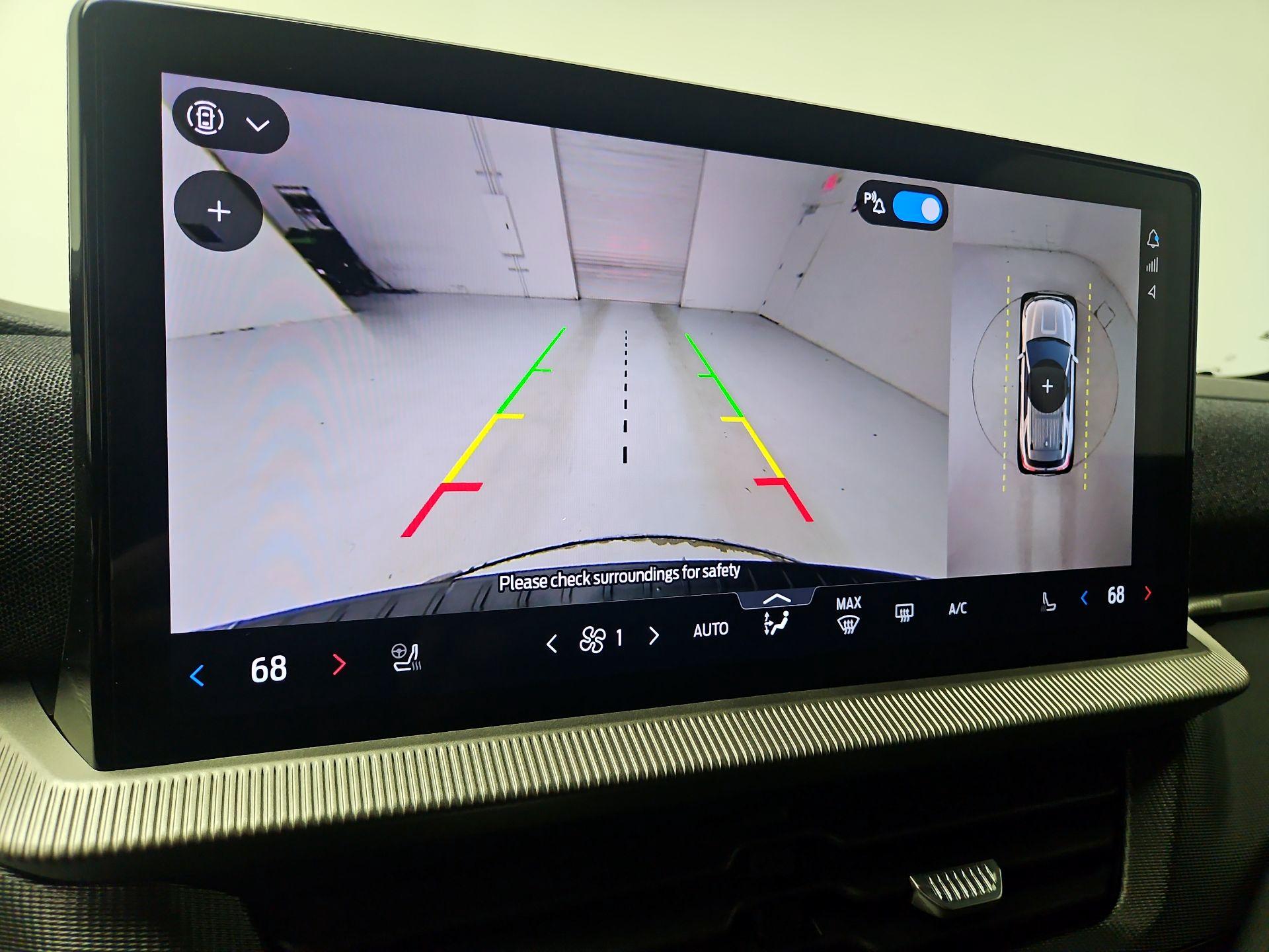 Thumbnail: 2025 Ford Explorer - 15