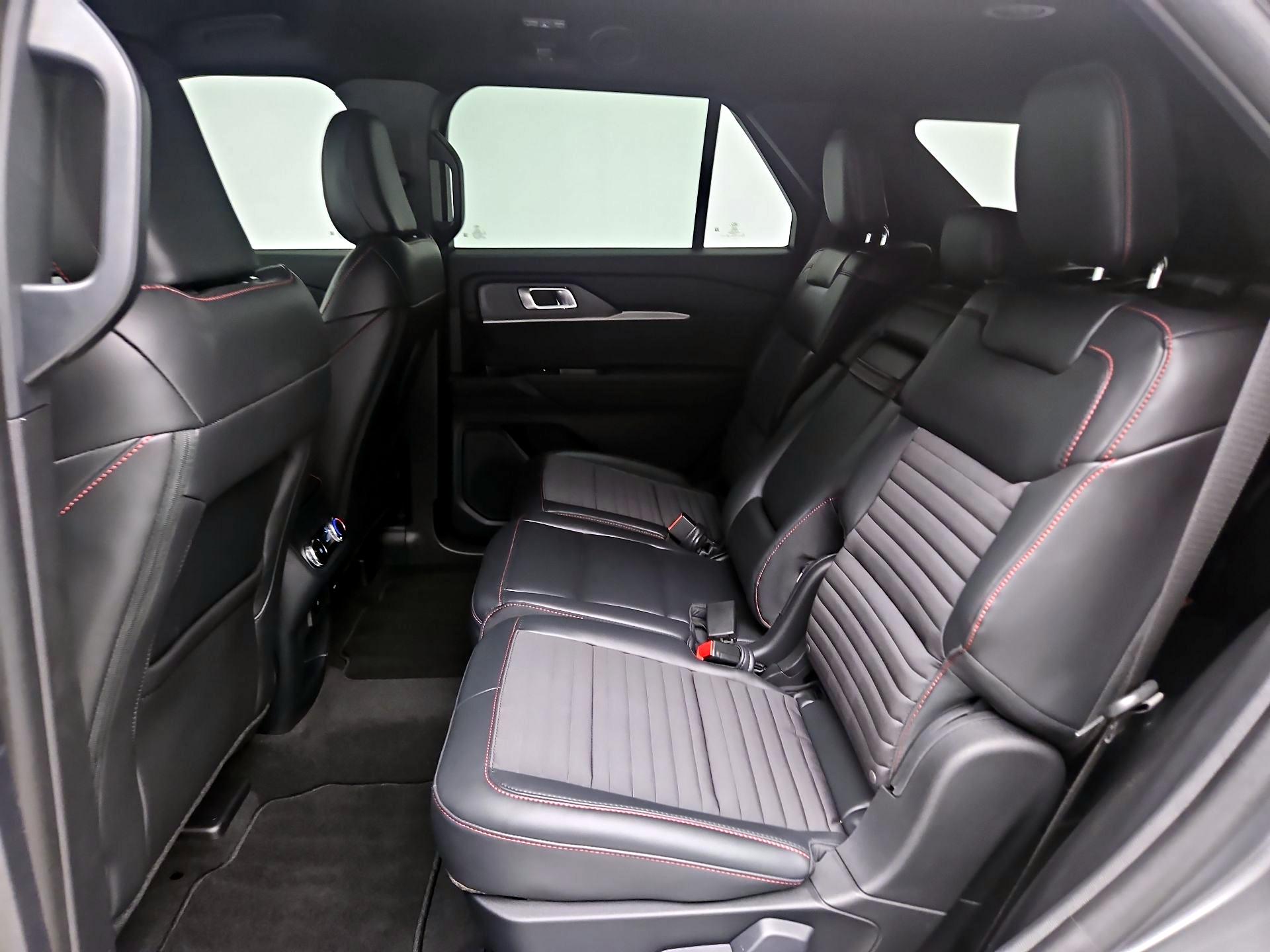 Thumbnail: 2025 Ford Explorer - 20