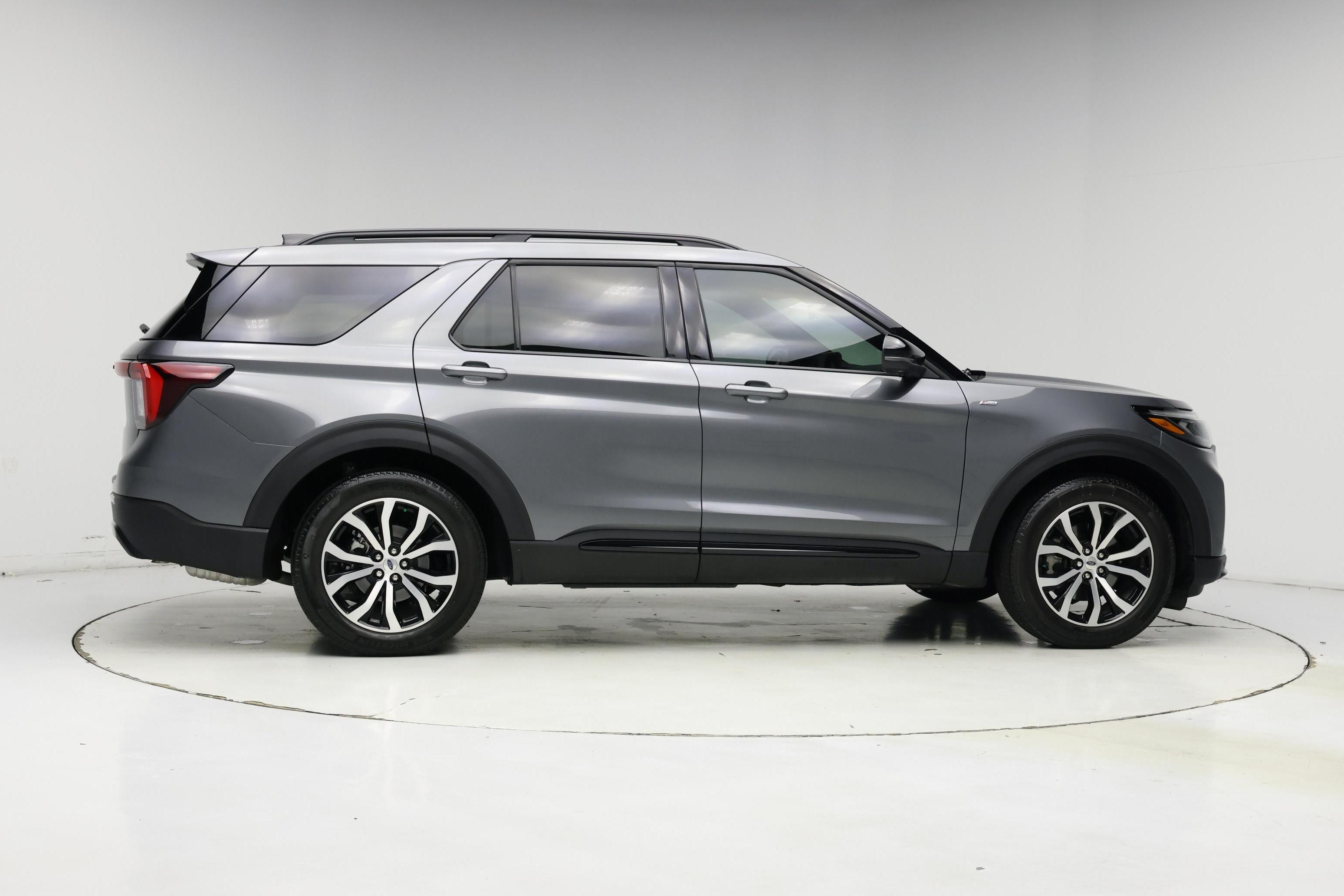 Thumbnail: 2025 Ford Explorer - 7