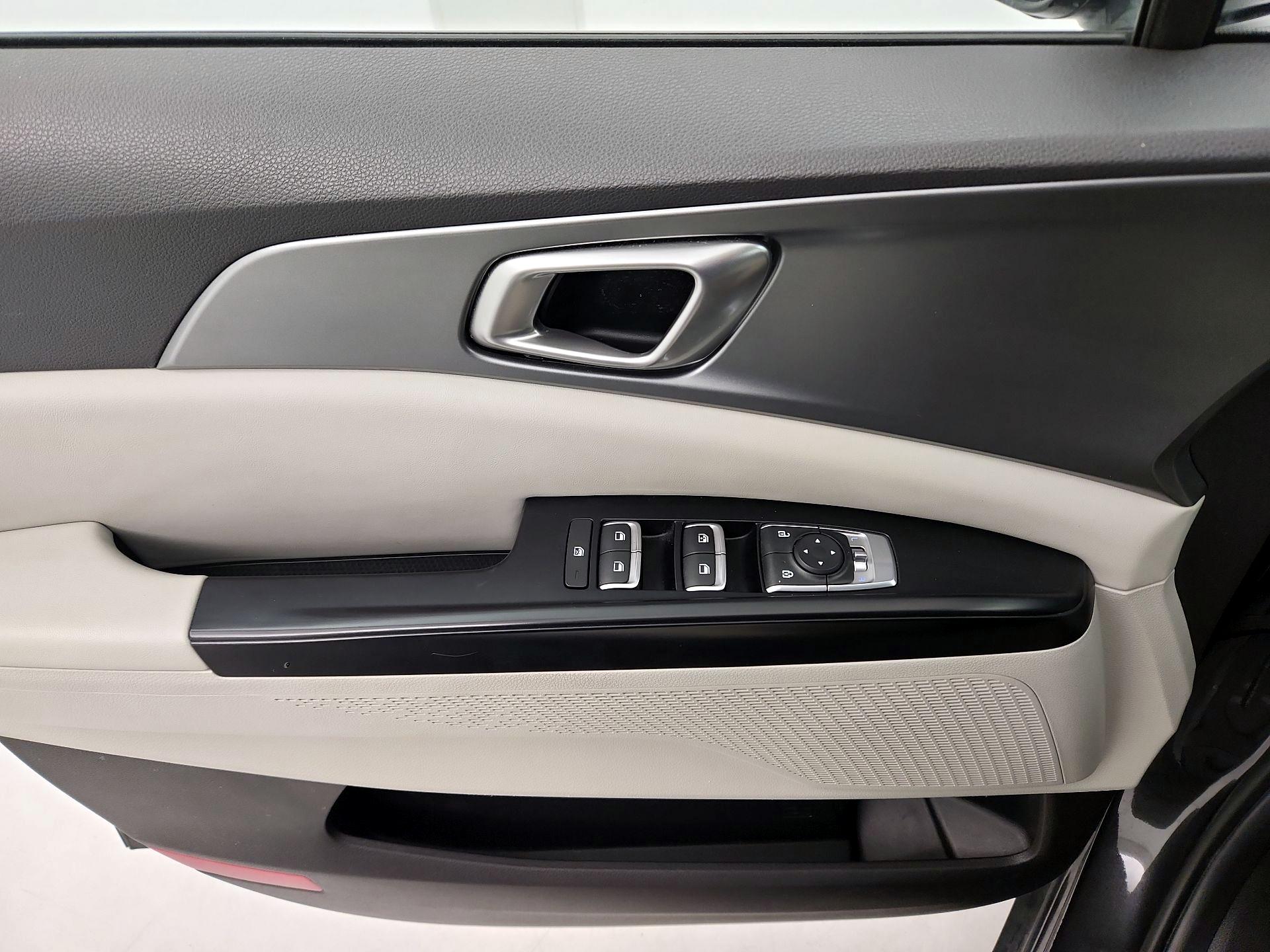 Thumbnail: 2024 Kia Carnival - 12