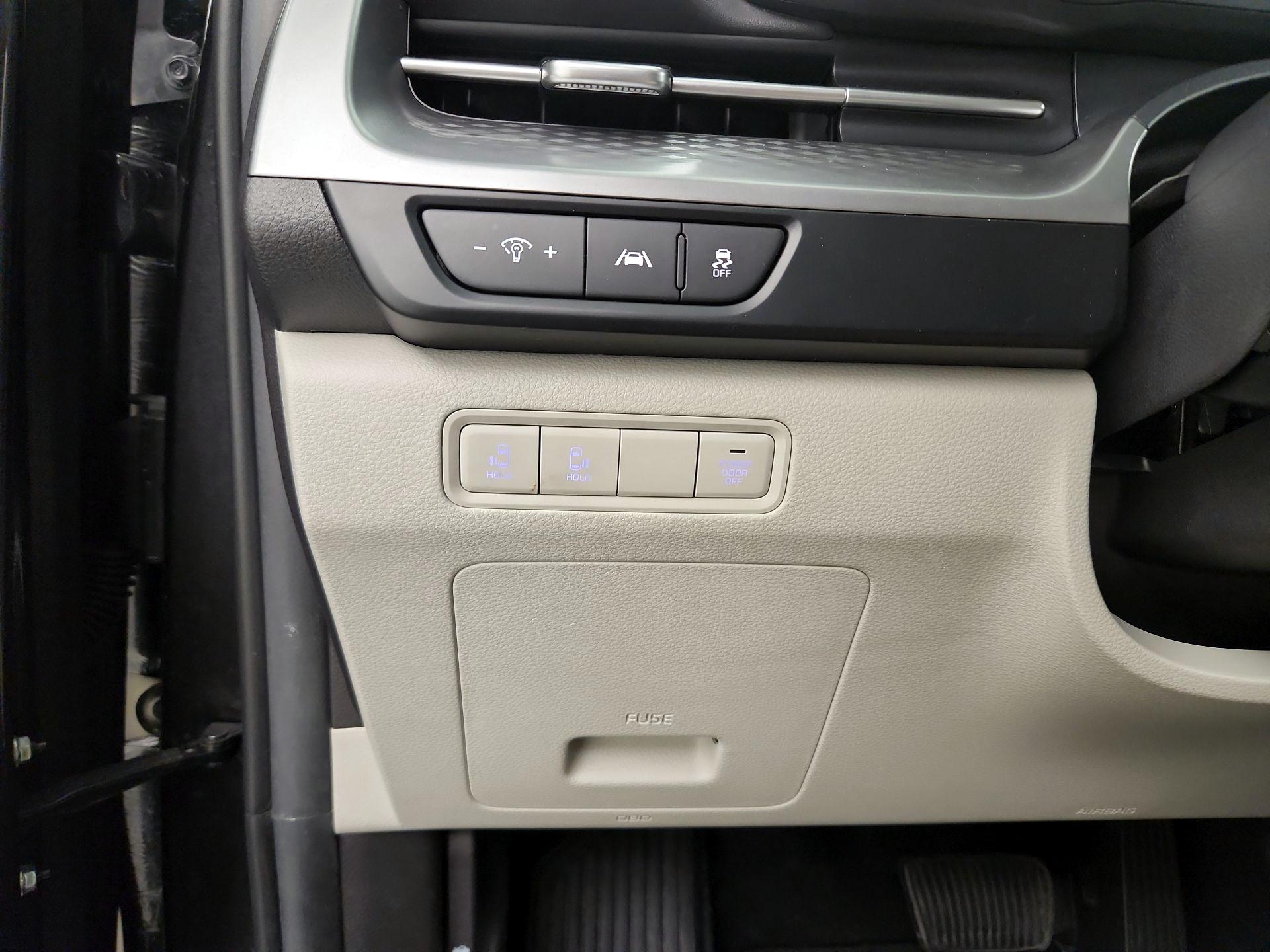 Thumbnail: 2024 Kia Carnival - 13