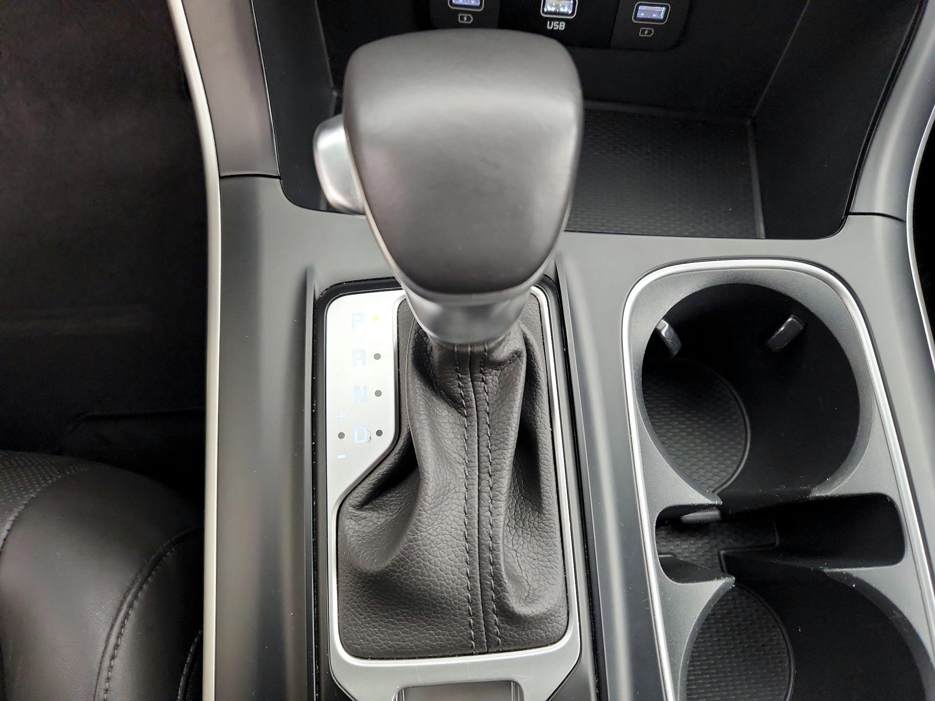 Thumbnail: 2024 Kia Carnival - 17