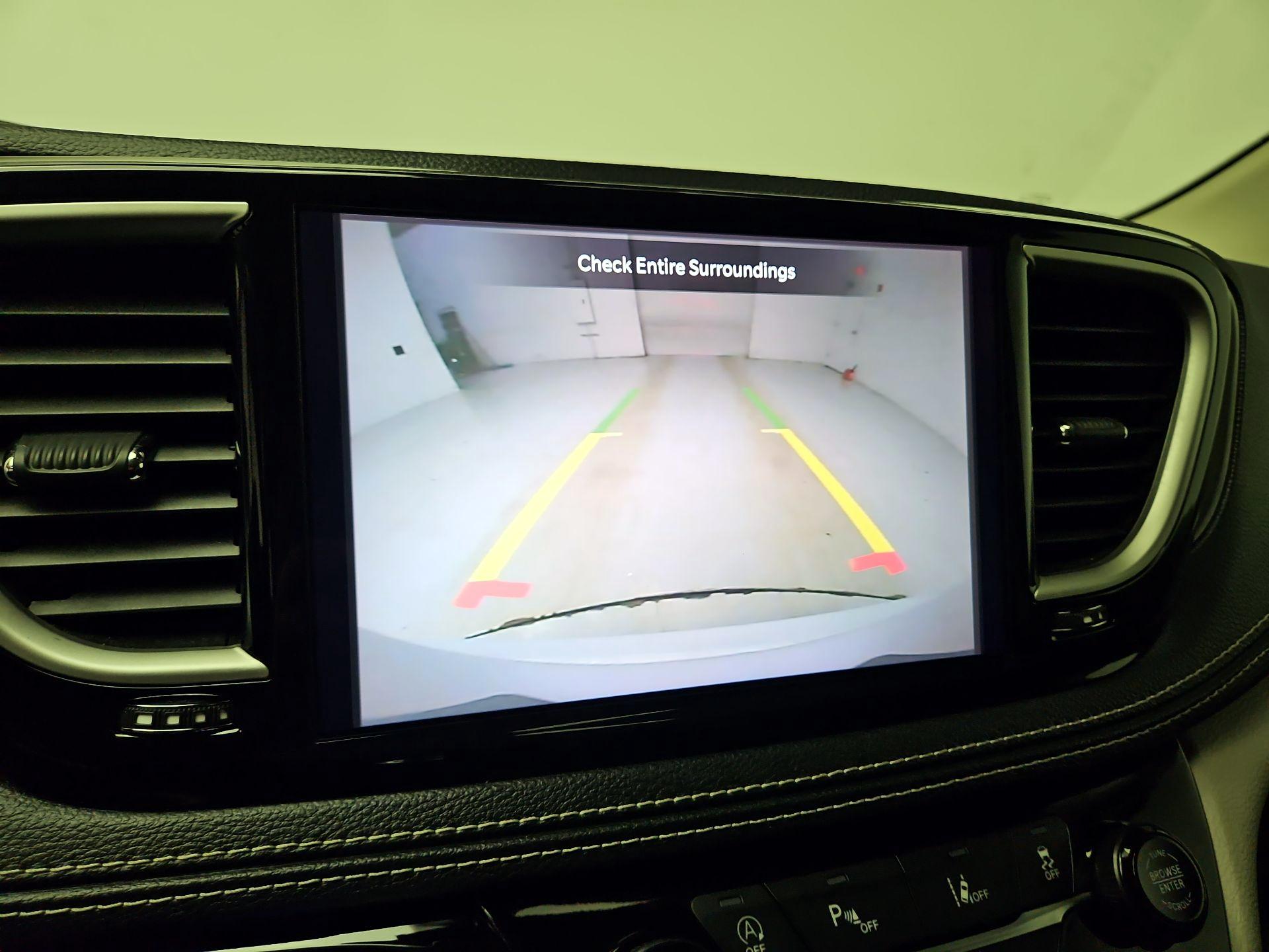 Thumbnail: 2024 Chrysler Pacifica - 14