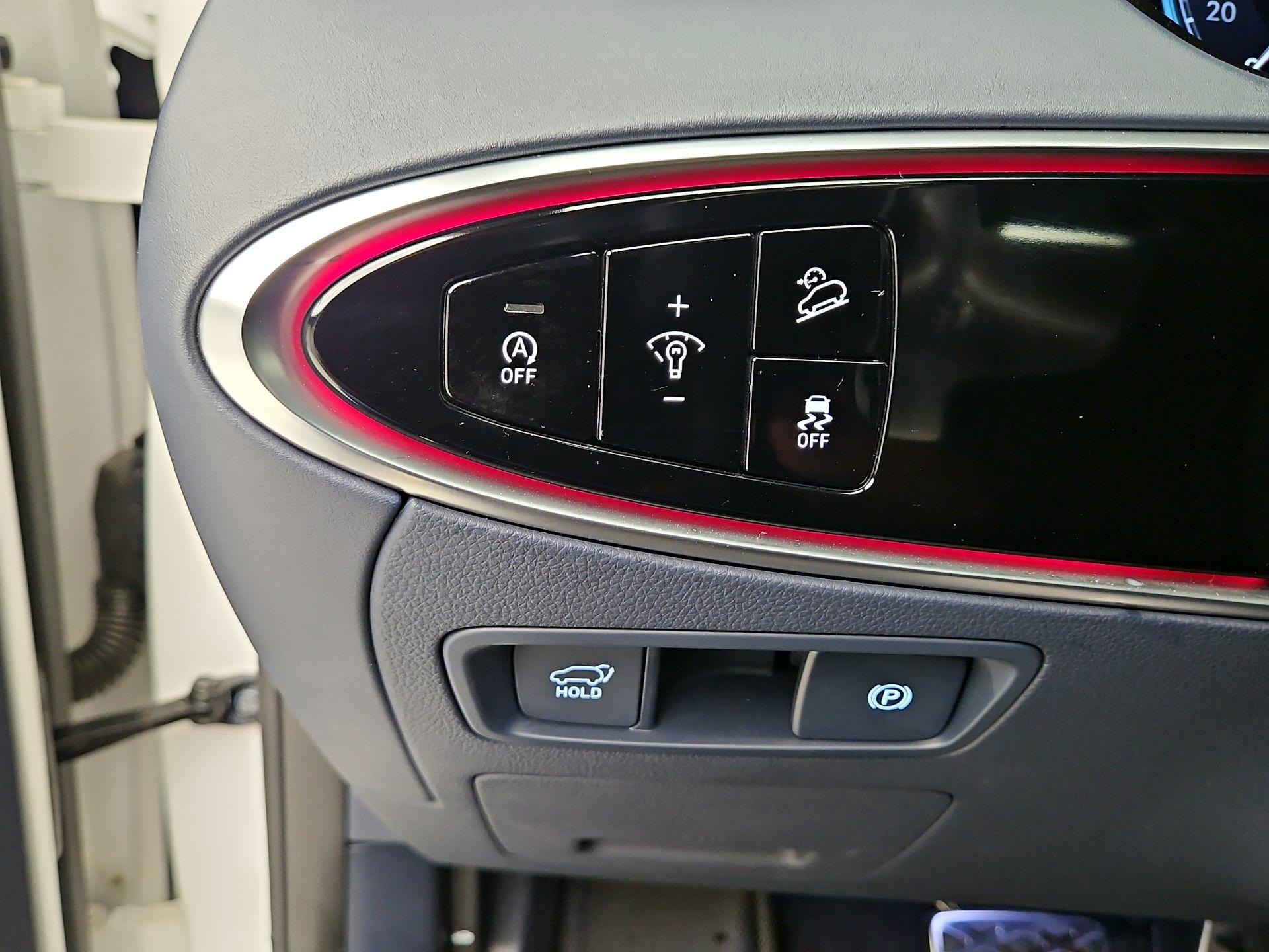 Thumbnail: 2023 Genesis GV70 - 13