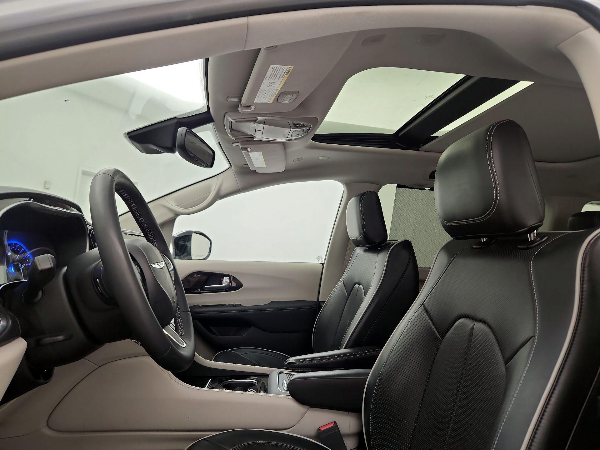 Thumbnail: 2024 Chrysler Pacifica - 20