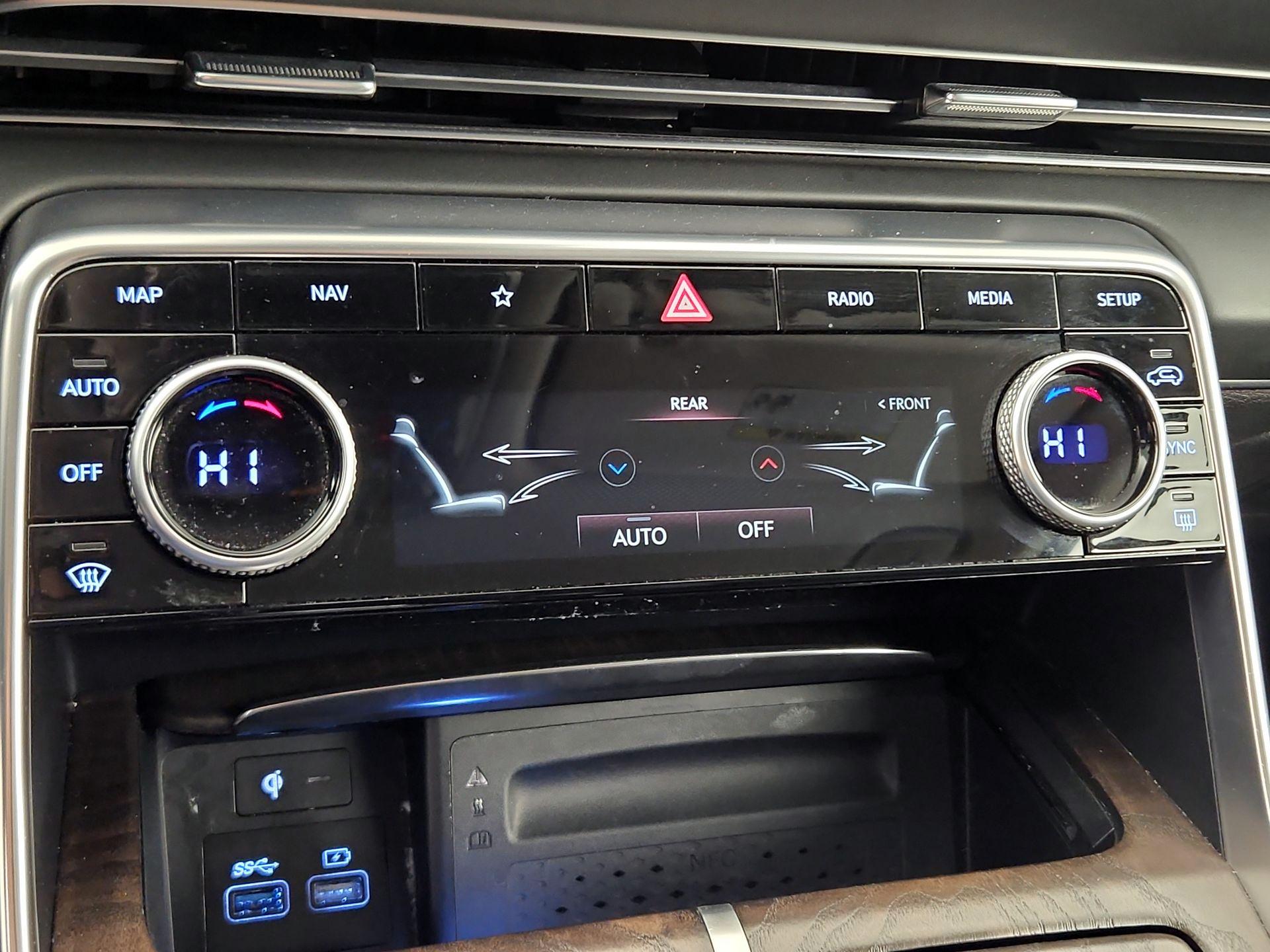 Thumbnail: 2024 Genesis GV80 - 17