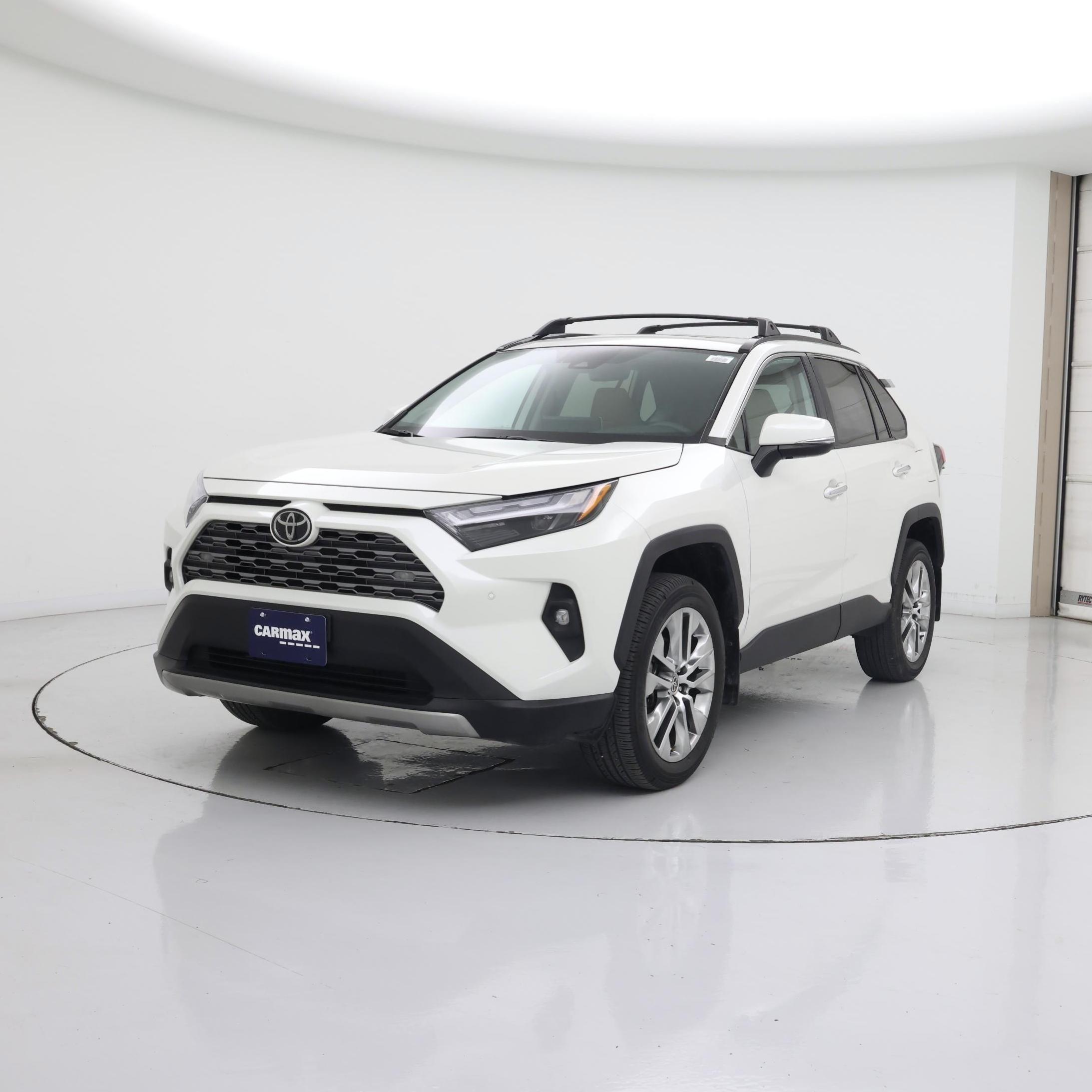 Thumbnail: 2022 Toyota RAV4 - 4