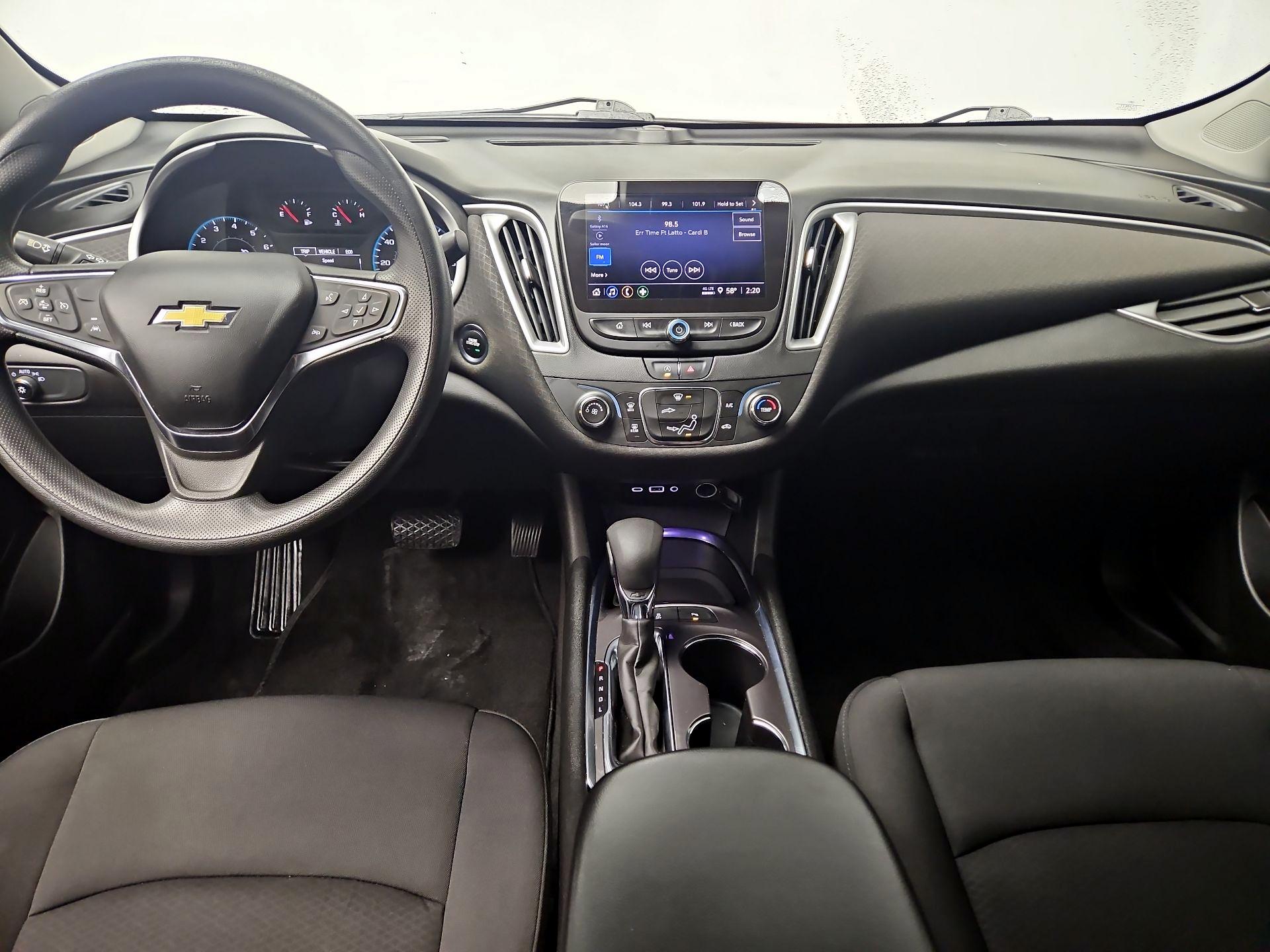 Thumbnail: 2021 Chevrolet Malibu - 9