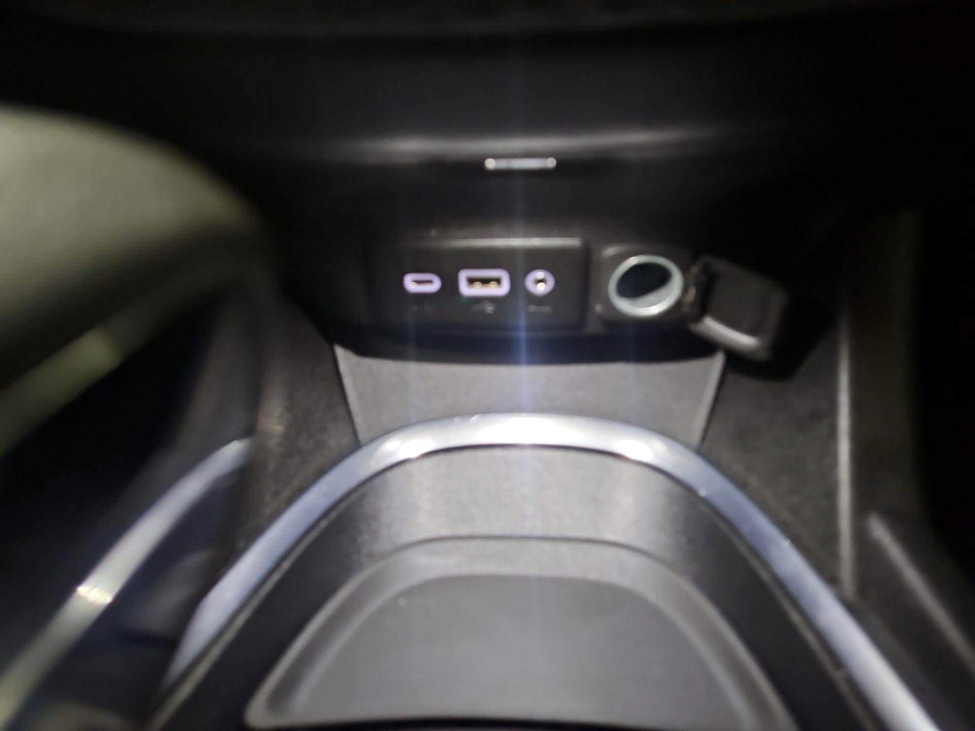 Thumbnail: 2021 Chevrolet Malibu - 18