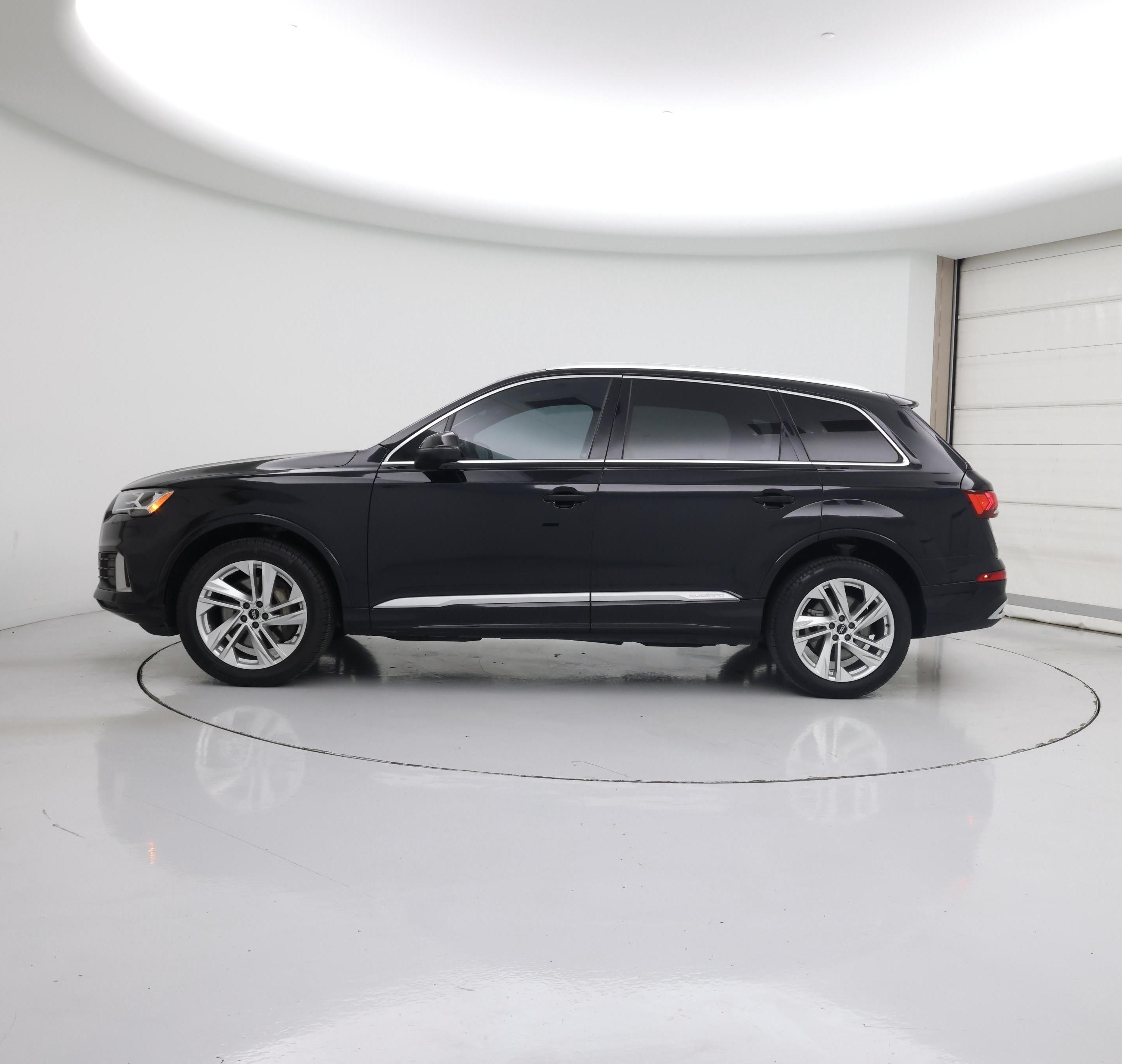 Thumbnail: 2021 Audi Q7 - 3