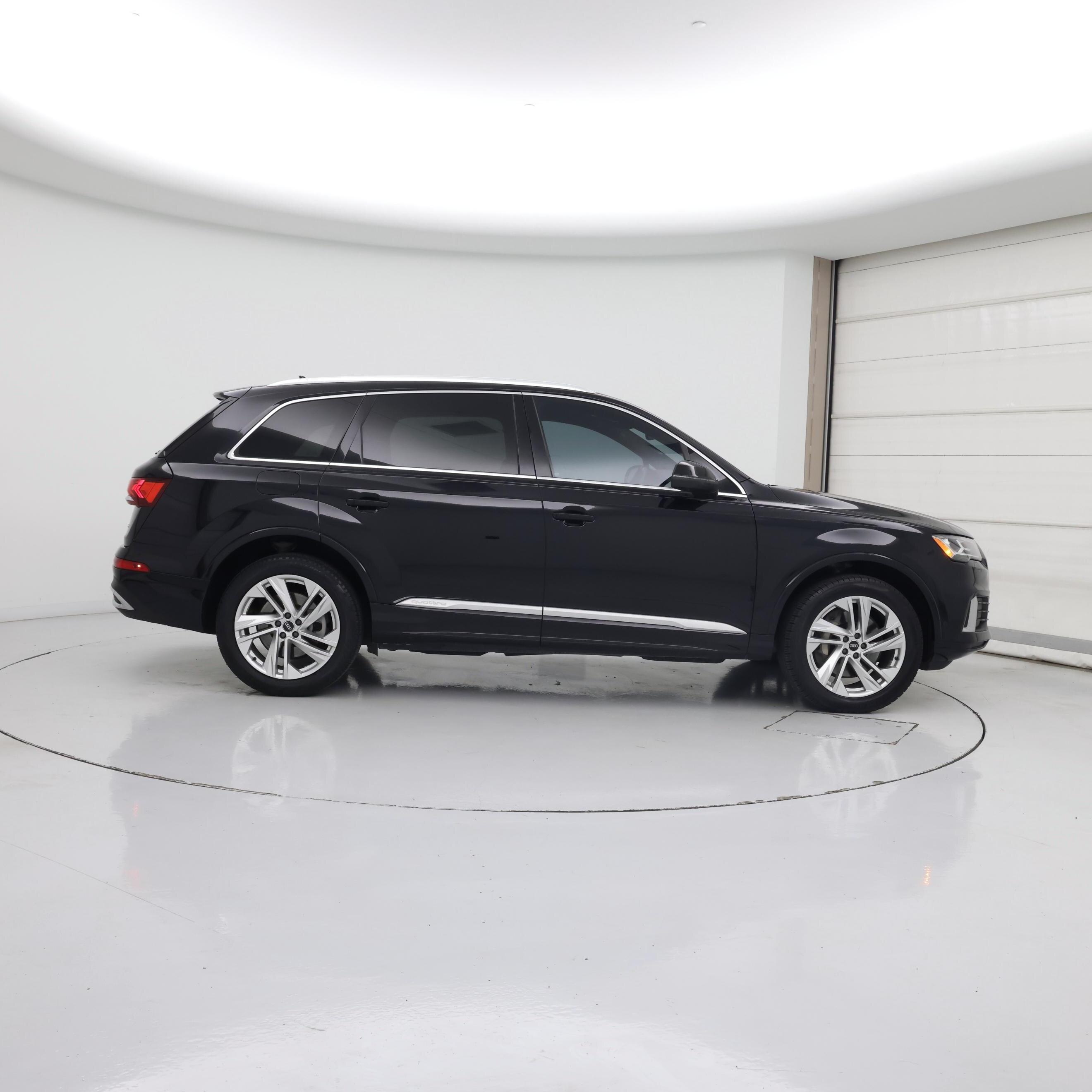 Thumbnail: 2021 Audi Q7 - 7