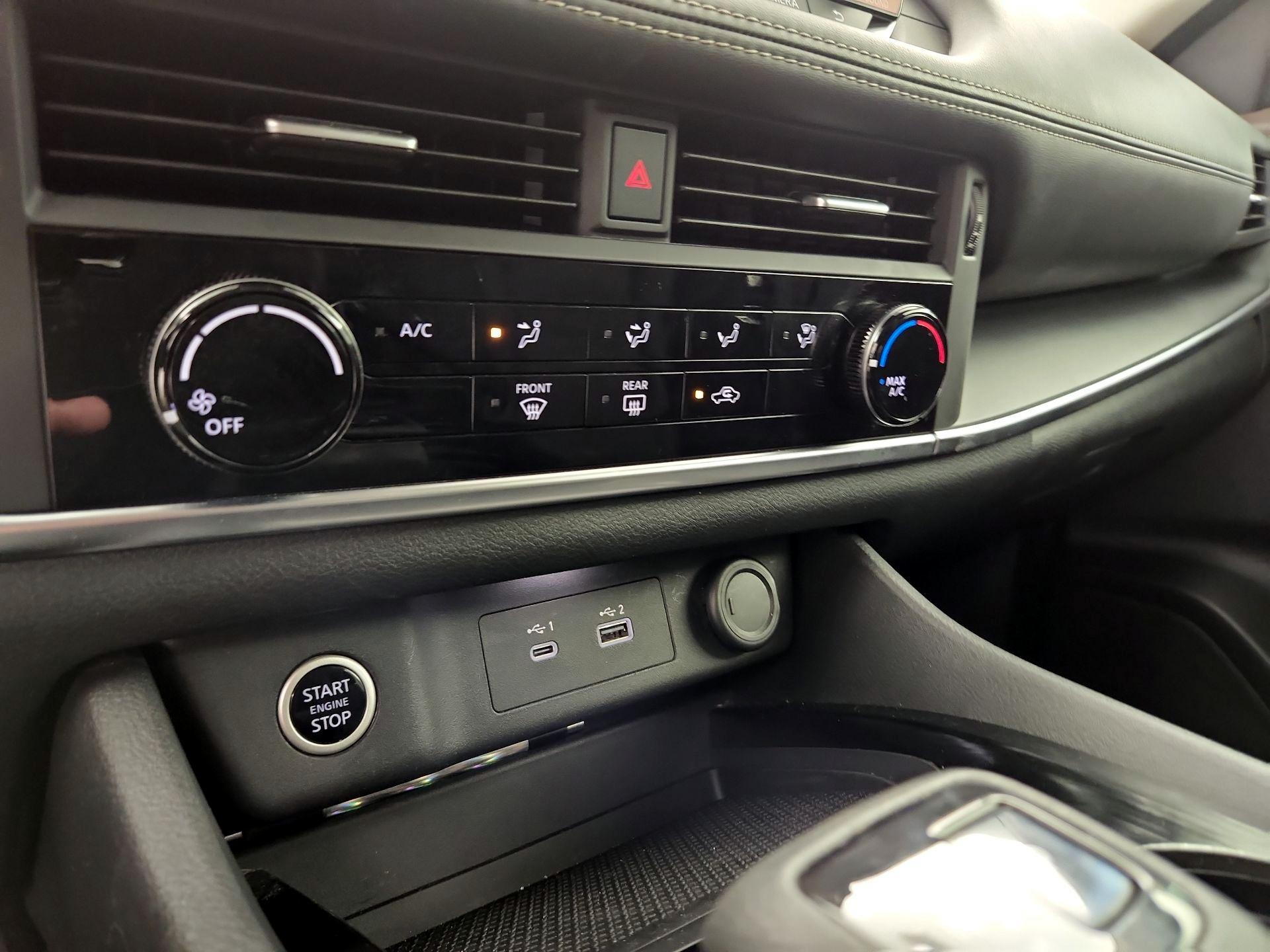 Thumbnail: 2021 Nissan Rogue - 16