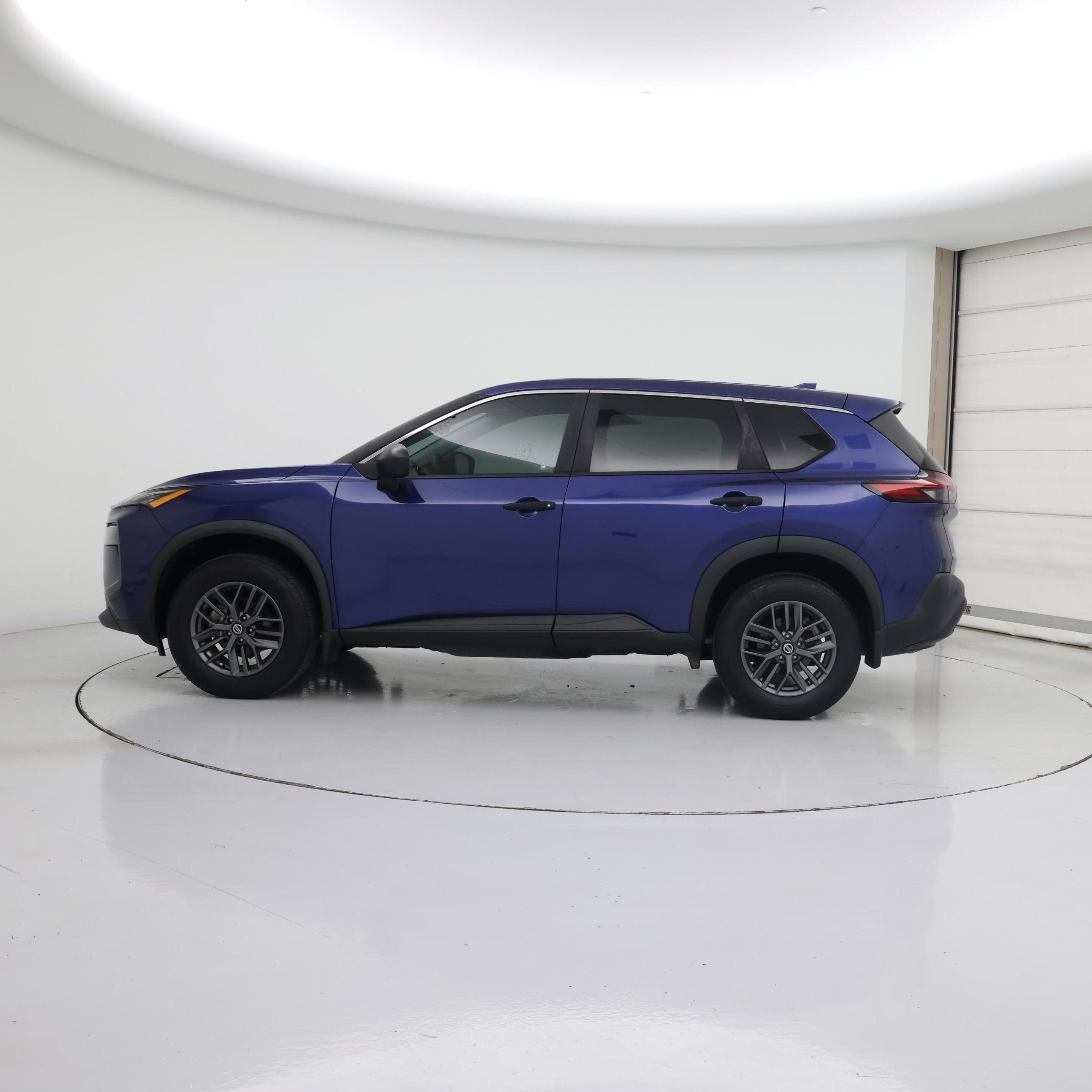 Thumbnail: 2021 Nissan Rogue - 3