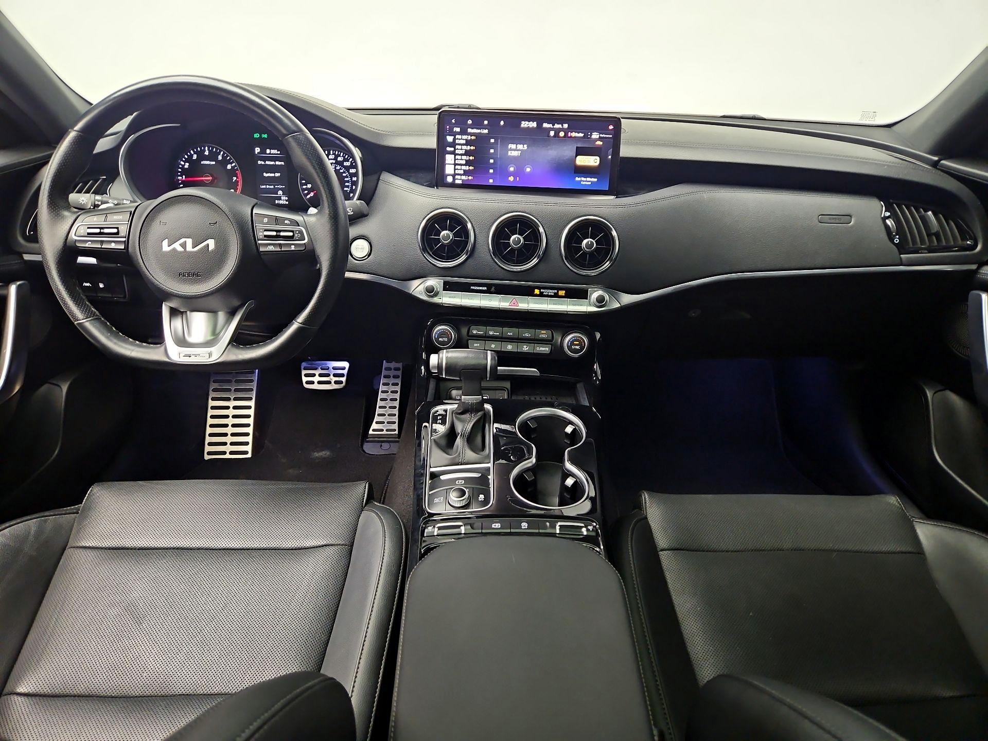 Thumbnail: 2023 Kia Stinger - 9