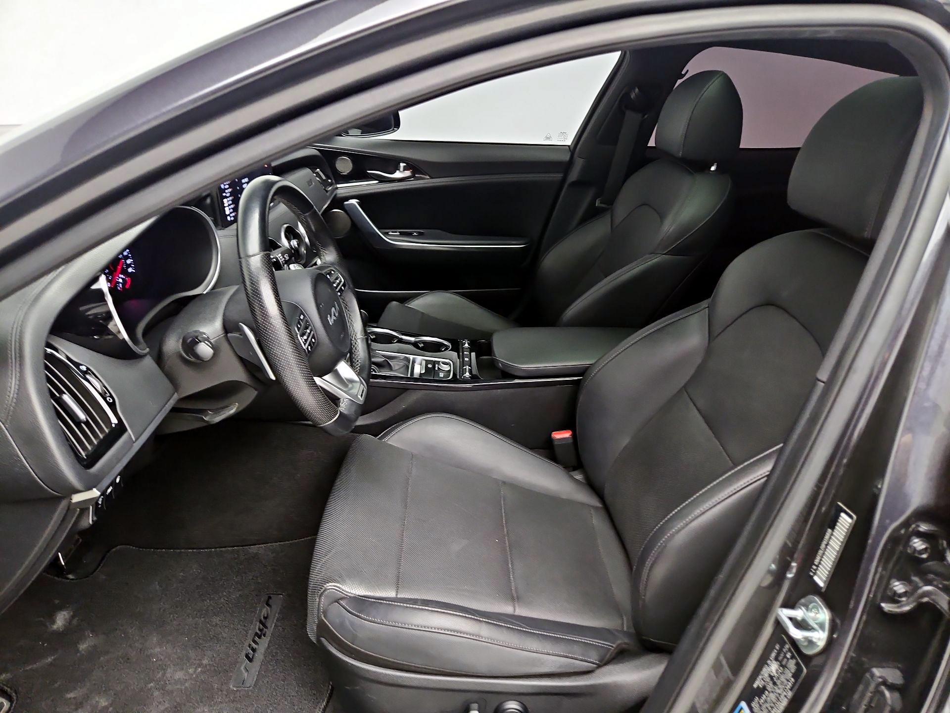 Thumbnail: 2023 Kia Stinger - 11