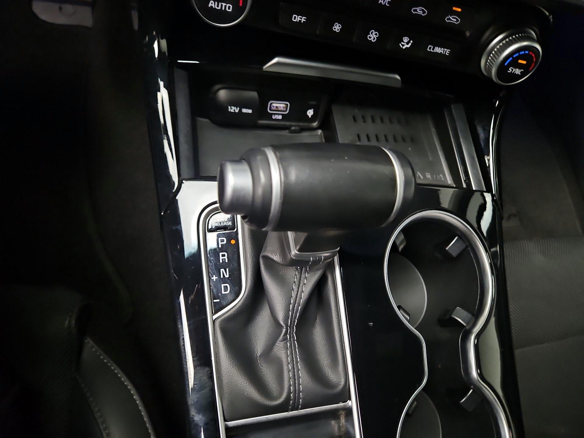 Thumbnail: 2023 Kia Stinger - 18