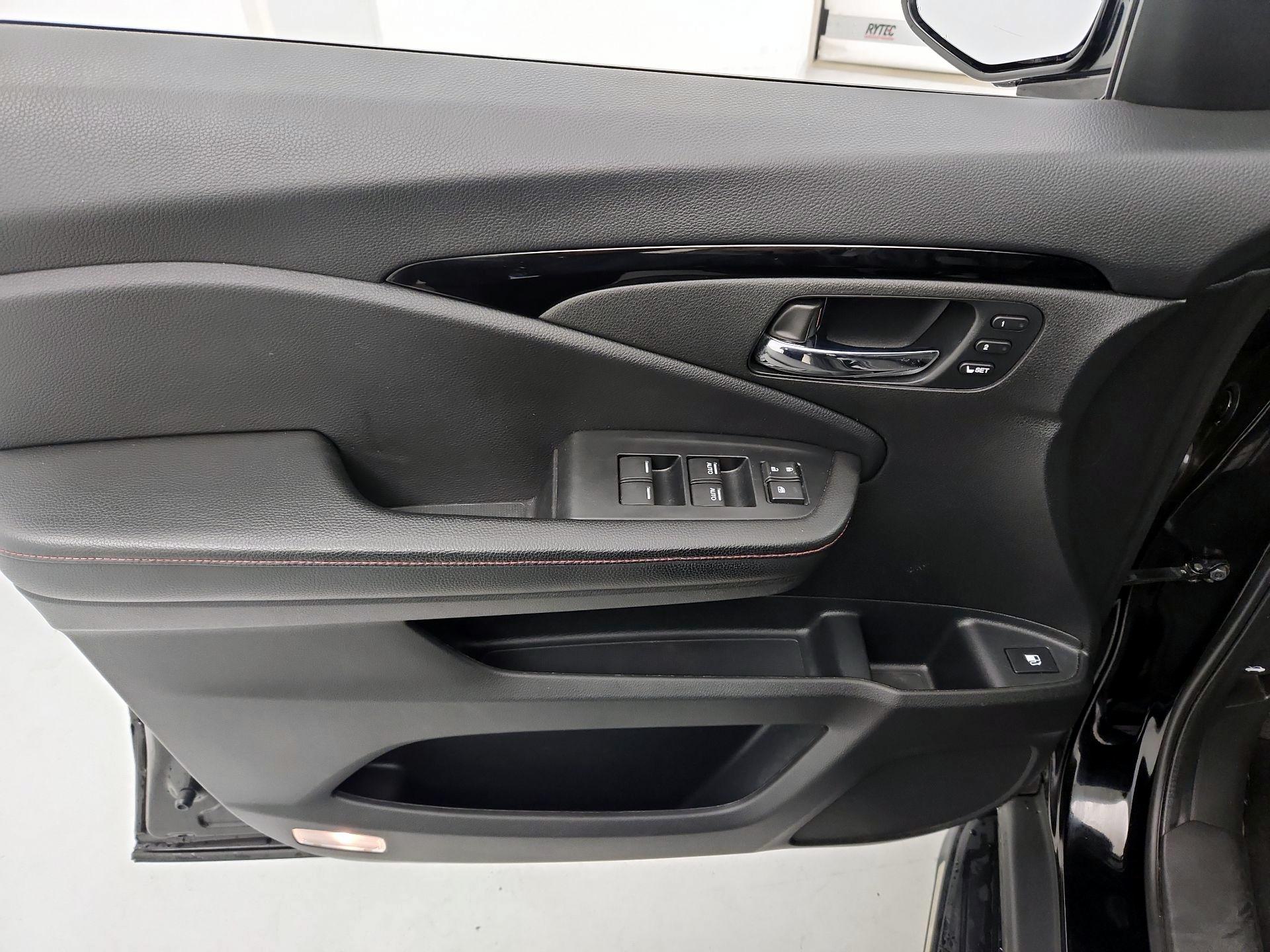 Thumbnail: 2020 Honda Ridgeline - 12