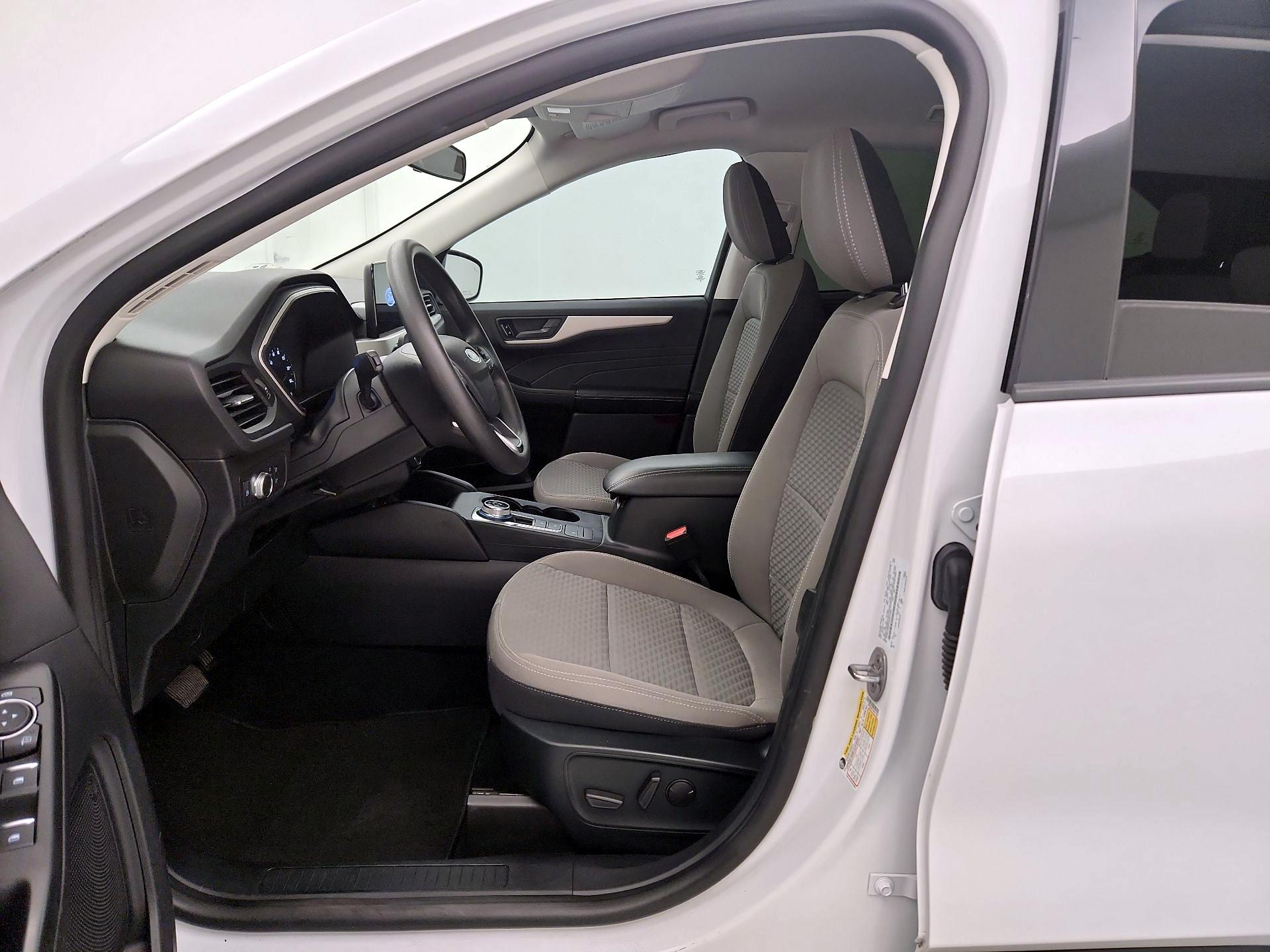 Thumbnail: 2022 Ford Escape - 11