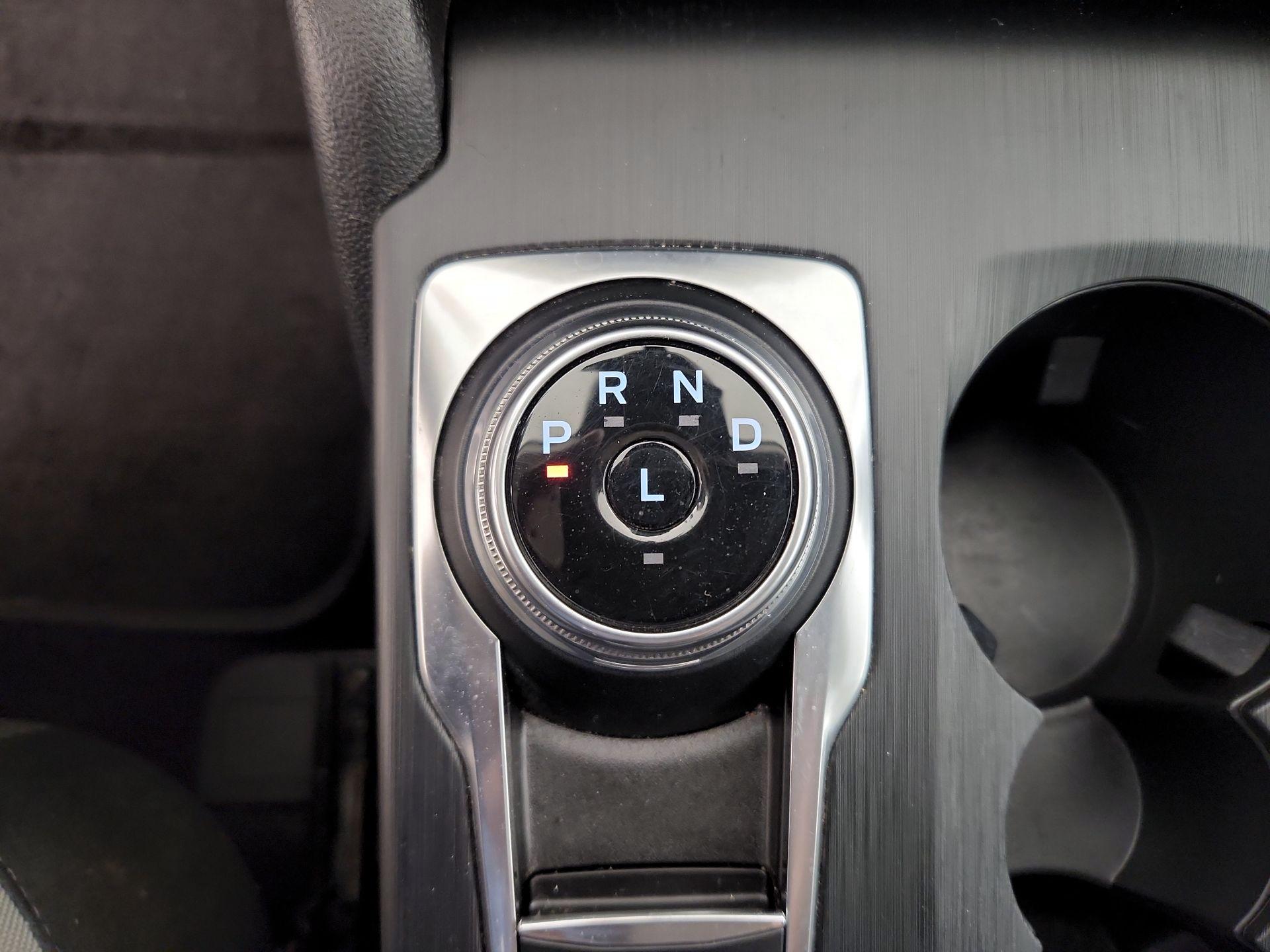 Thumbnail: 2022 Ford Escape - 17