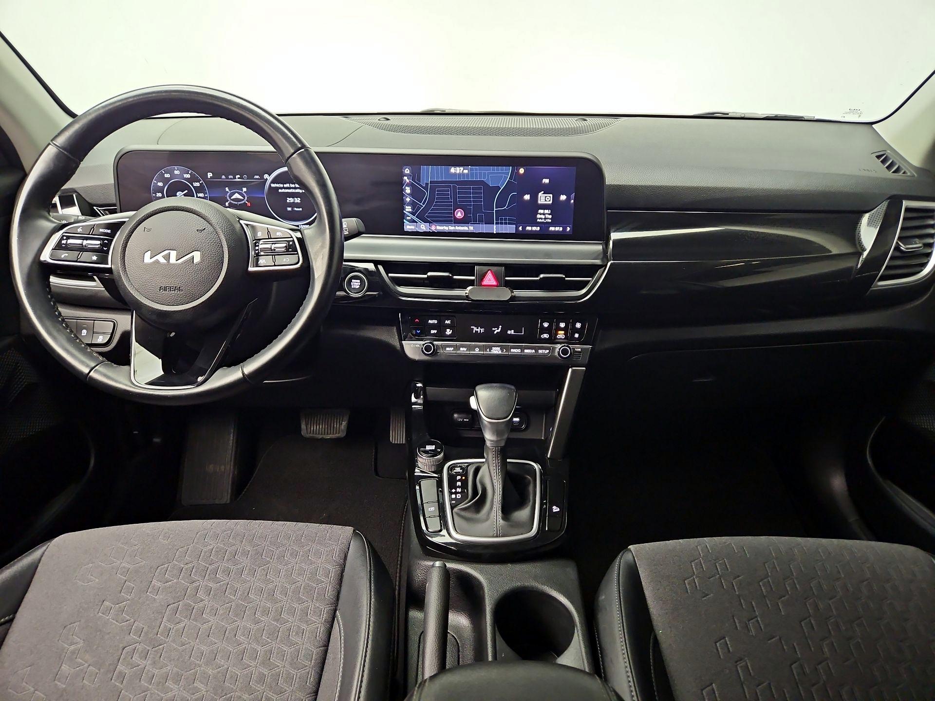 Thumbnail: 2024 Kia Seltos - 9